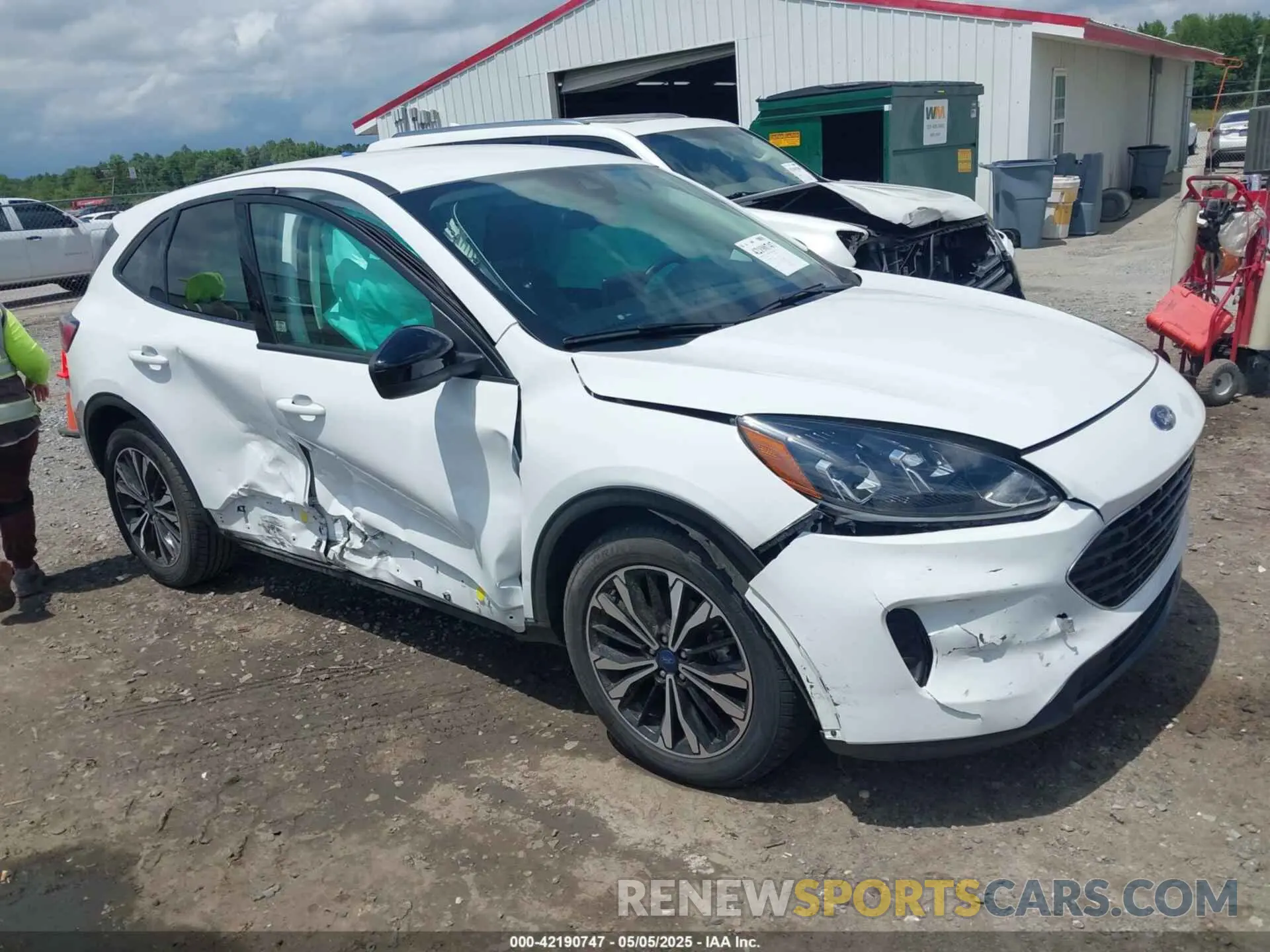 1 Photograph of a damaged car 1FMCU0G69NUB93014 FORD ESCAPE 2022