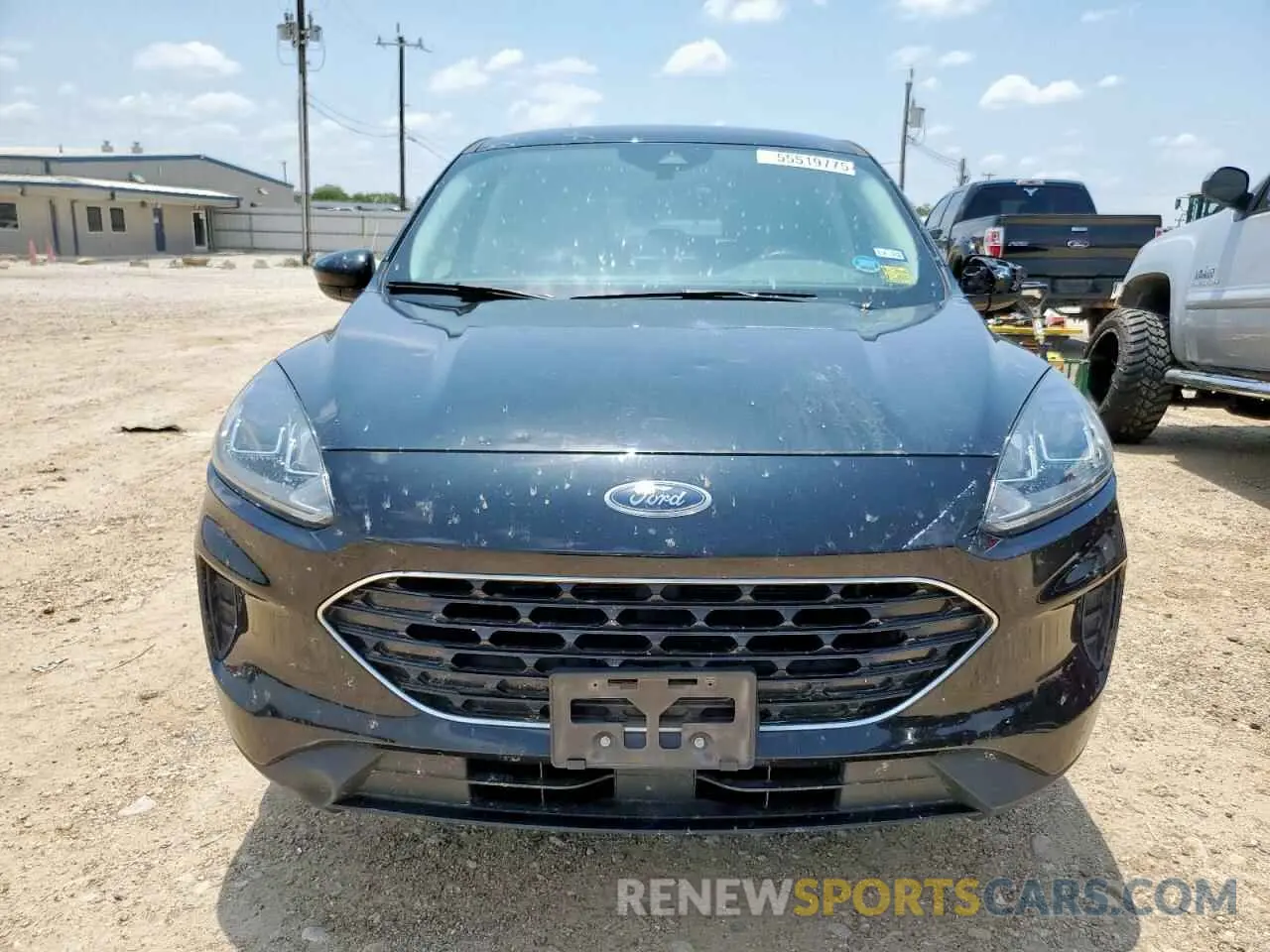 5 Photograph of a damaged car 1FMCU0G69NUC01449 FORD ESCAPE 2022