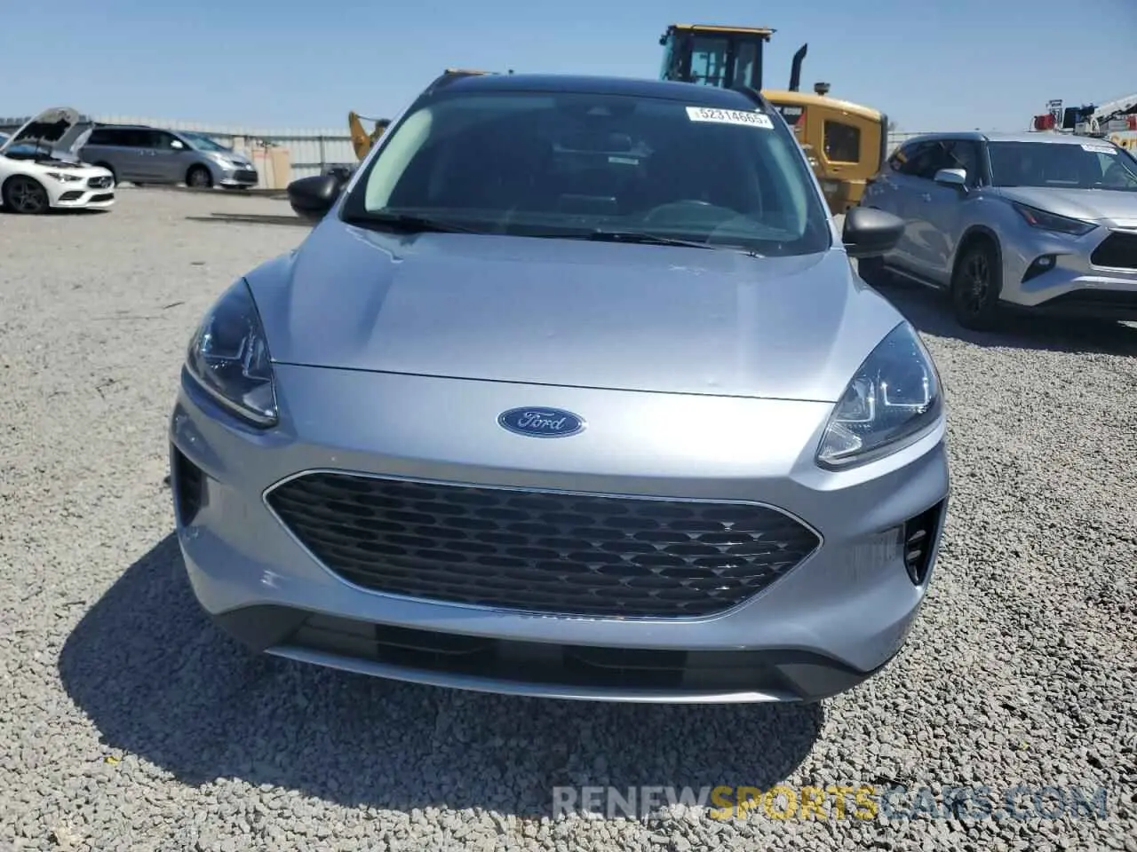 5 Photograph of a damaged car 1FMCU0G6XNUA10140 FORD ESCAPE 2022