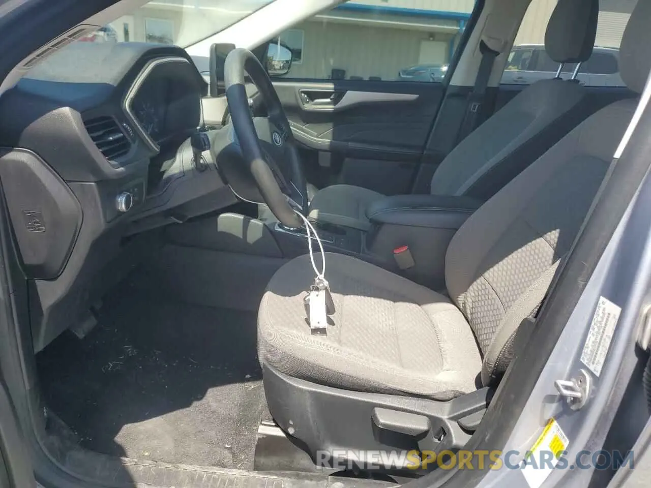 7 Photograph of a damaged car 1FMCU0G6XNUA10140 FORD ESCAPE 2022