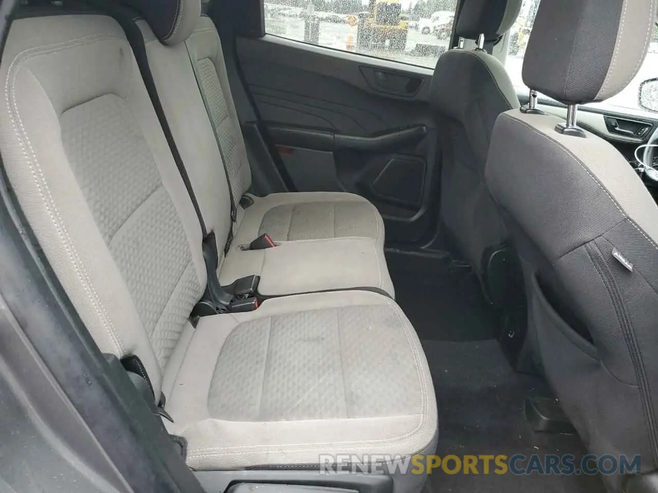 12 Photograph of a damaged car 1FMCU0G6XNUA25074 FORD ESCAPE 2022