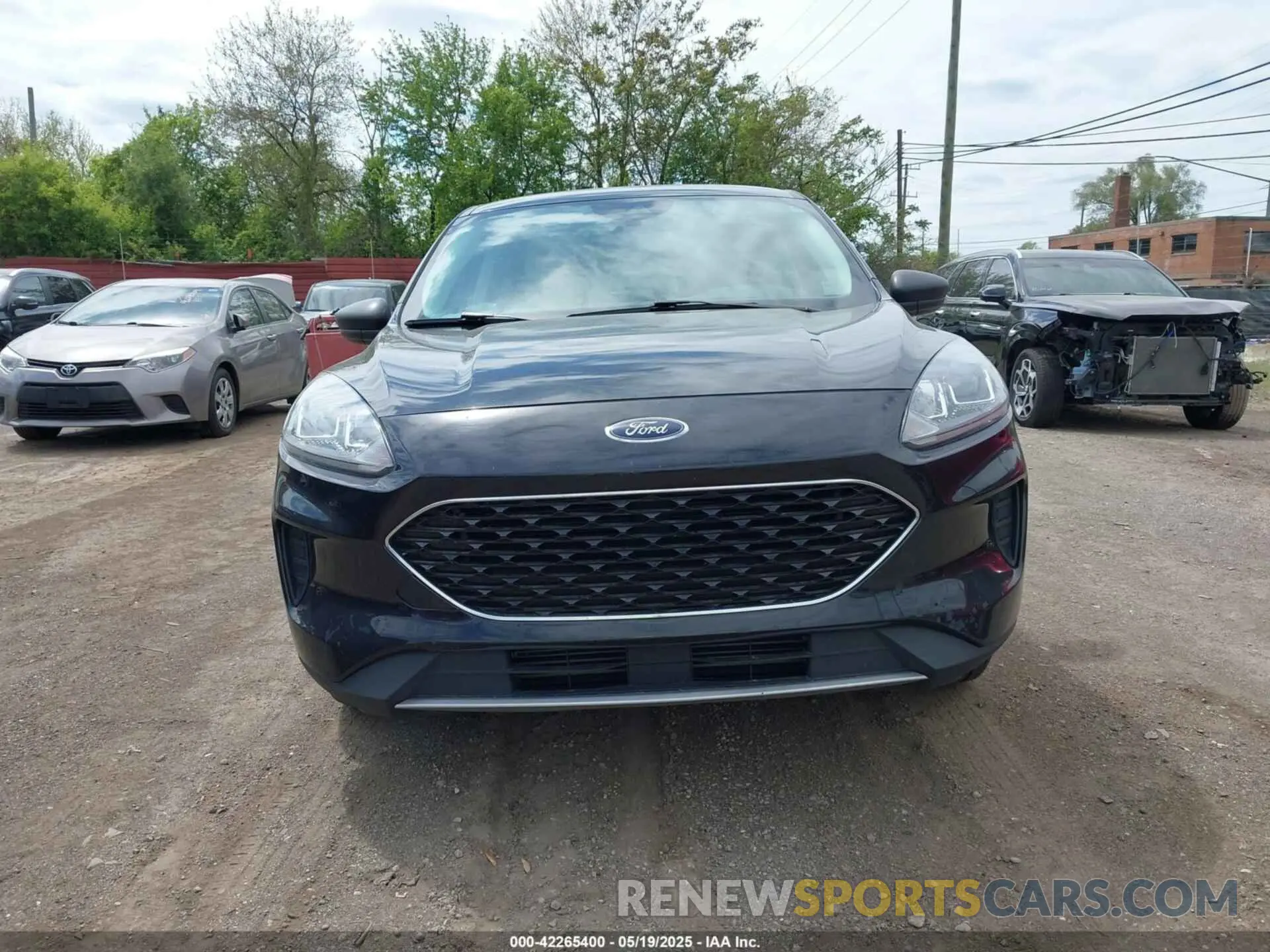 12 Photograph of a damaged car 1FMCU0G6XNUA47642 FORD ESCAPE 2022