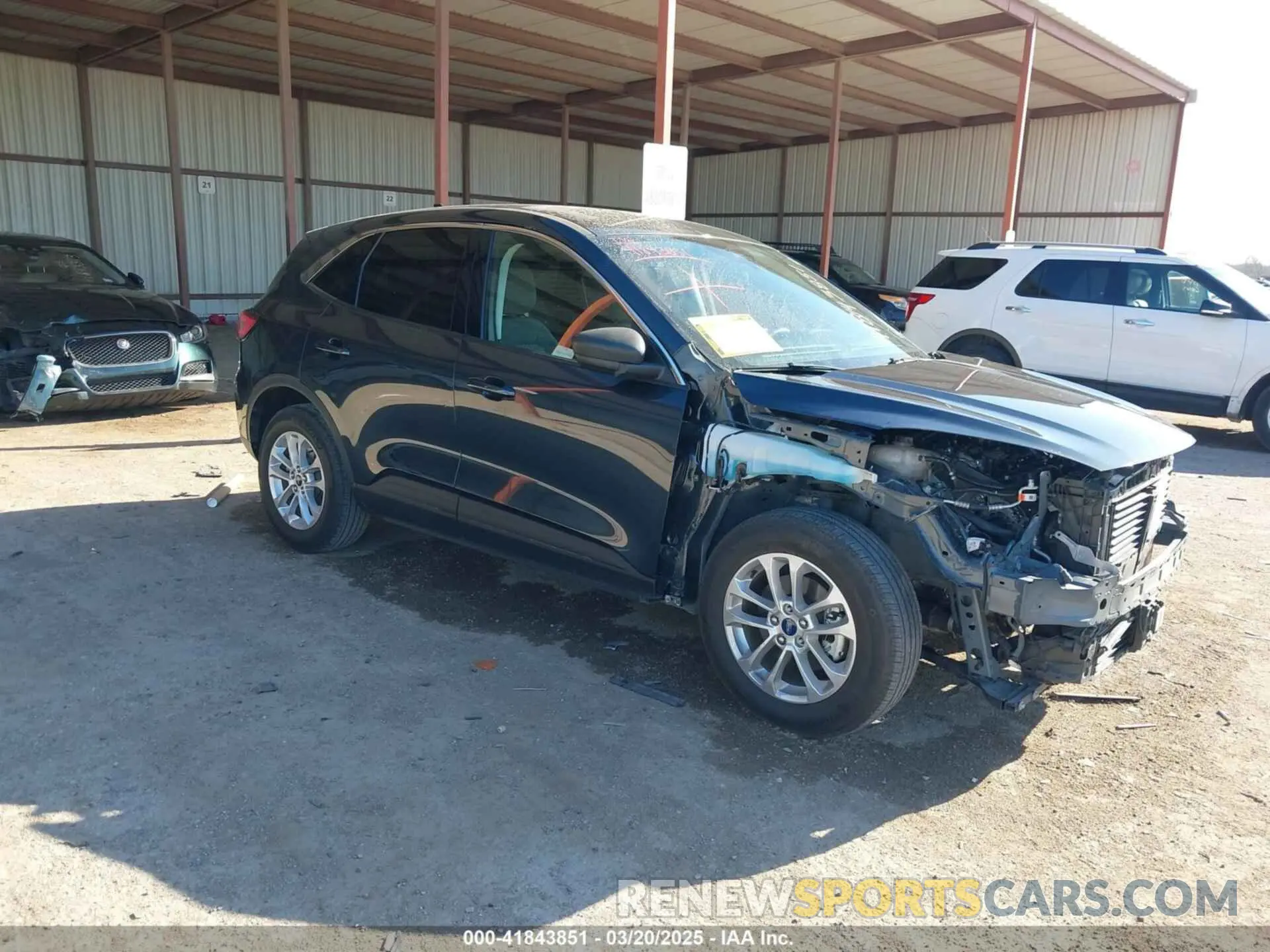 1 Photograph of a damaged car 1FMCU0G6XNUA76560 FORD ESCAPE 2022