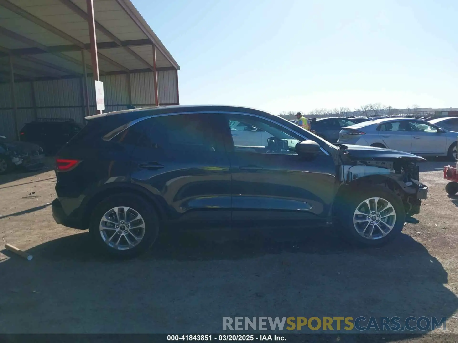 13 Photograph of a damaged car 1FMCU0G6XNUA76560 FORD ESCAPE 2022