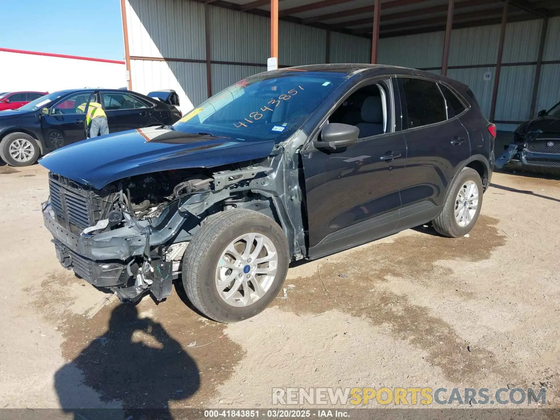 2 Photograph of a damaged car 1FMCU0G6XNUA76560 FORD ESCAPE 2022