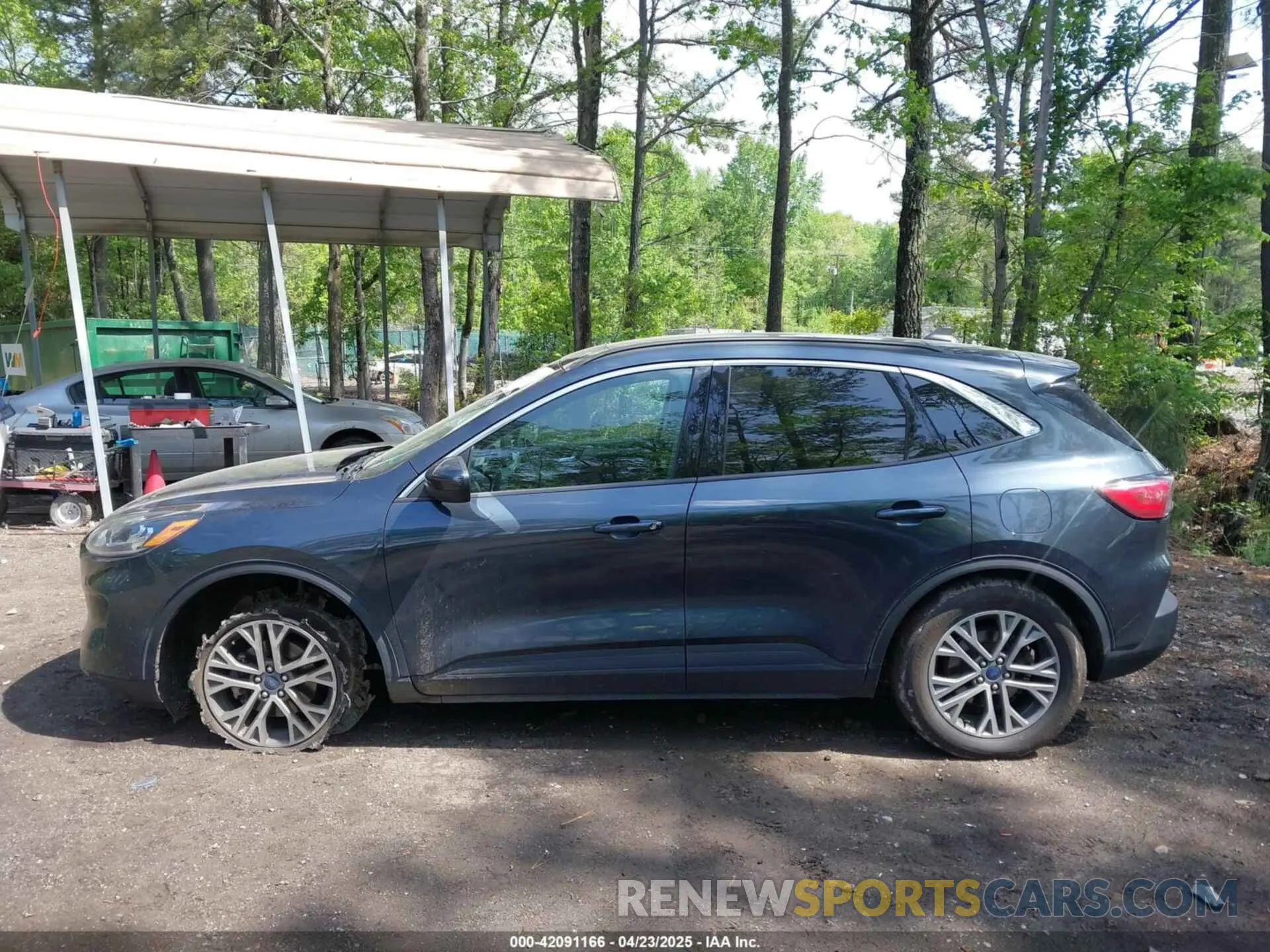 14 Photograph of a damaged car 1FMCU0H60NUA07052 FORD ESCAPE 2022