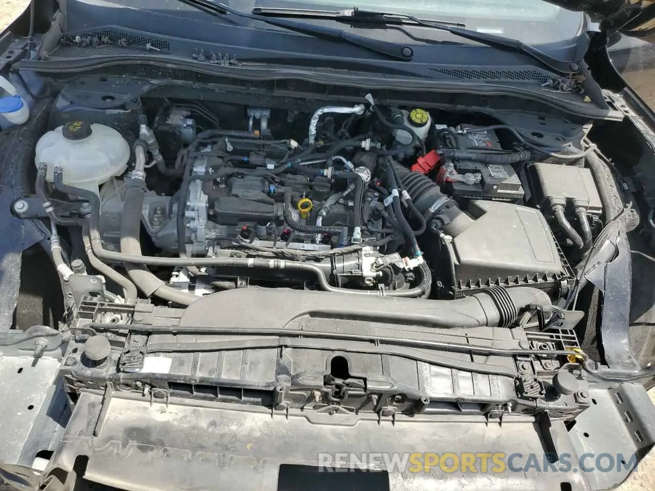 11 Photograph of a damaged car 1FMCU0H60NUA66182 FORD ESCAPE 2022