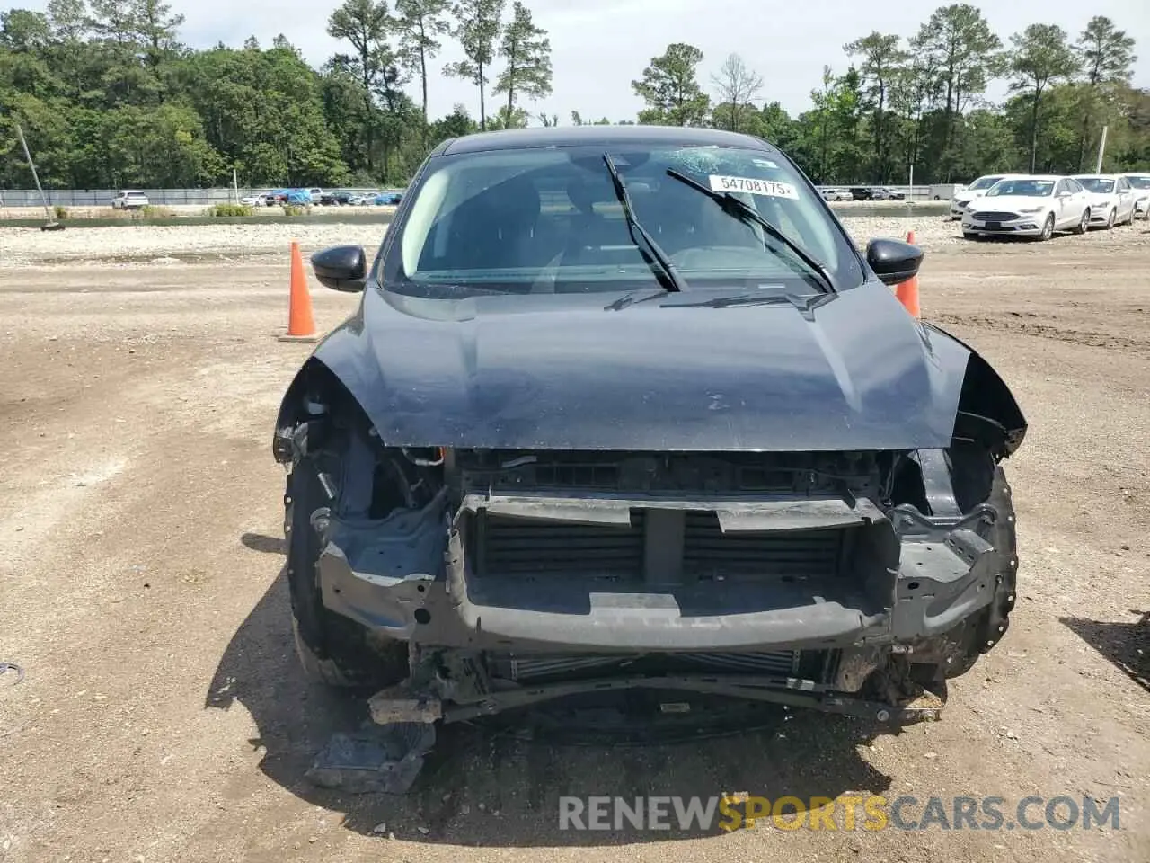 5 Photograph of a damaged car 1FMCU0H60NUA66182 FORD ESCAPE 2022