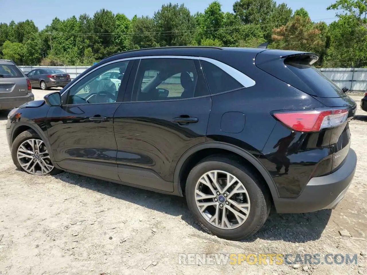 2 Photograph of a damaged car 1FMCU0H60NUB30124 FORD ESCAPE 2022