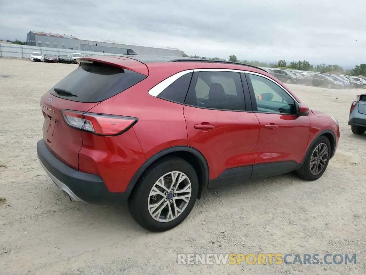 3 Photograph of a damaged car 1FMCU0H62NUB51766 FORD ESCAPE 2022
