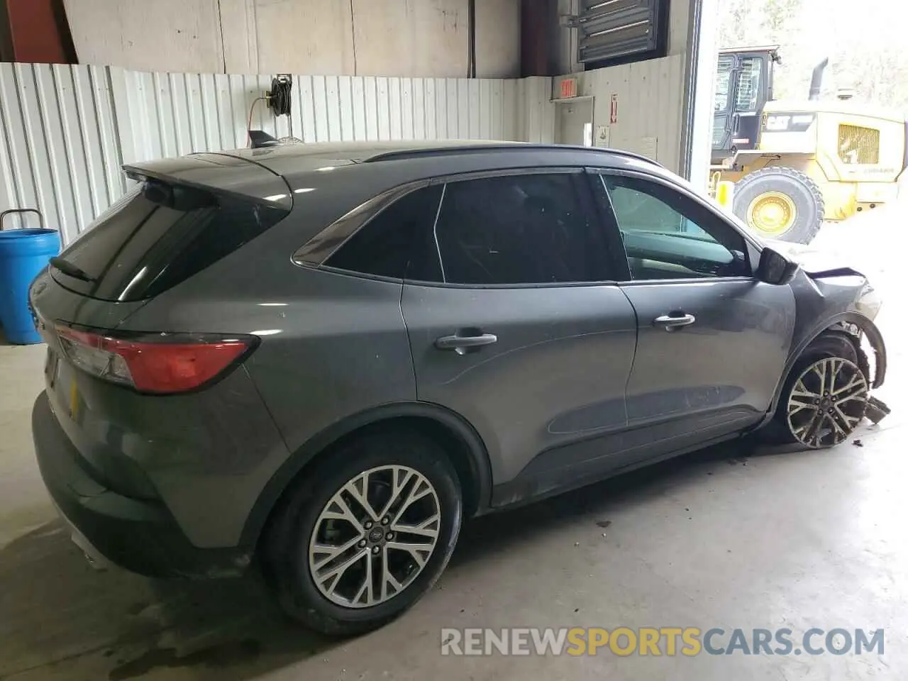 3 Photograph of a damaged car 1FMCU0H63NUB17741 FORD ESCAPE 2022