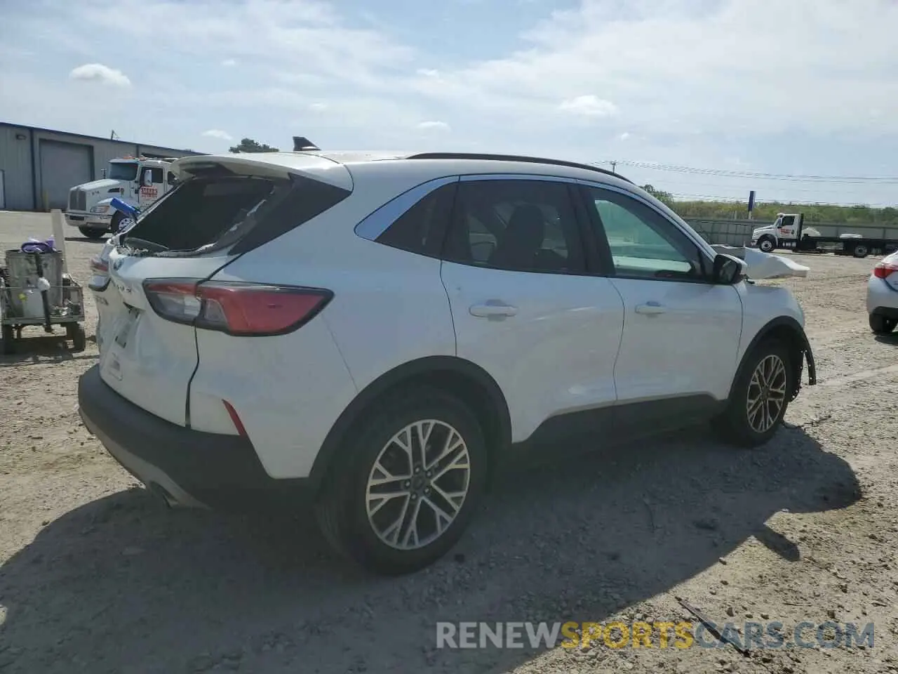 3 Photograph of a damaged car 1FMCU0H64NUB09454 FORD ESCAPE 2022