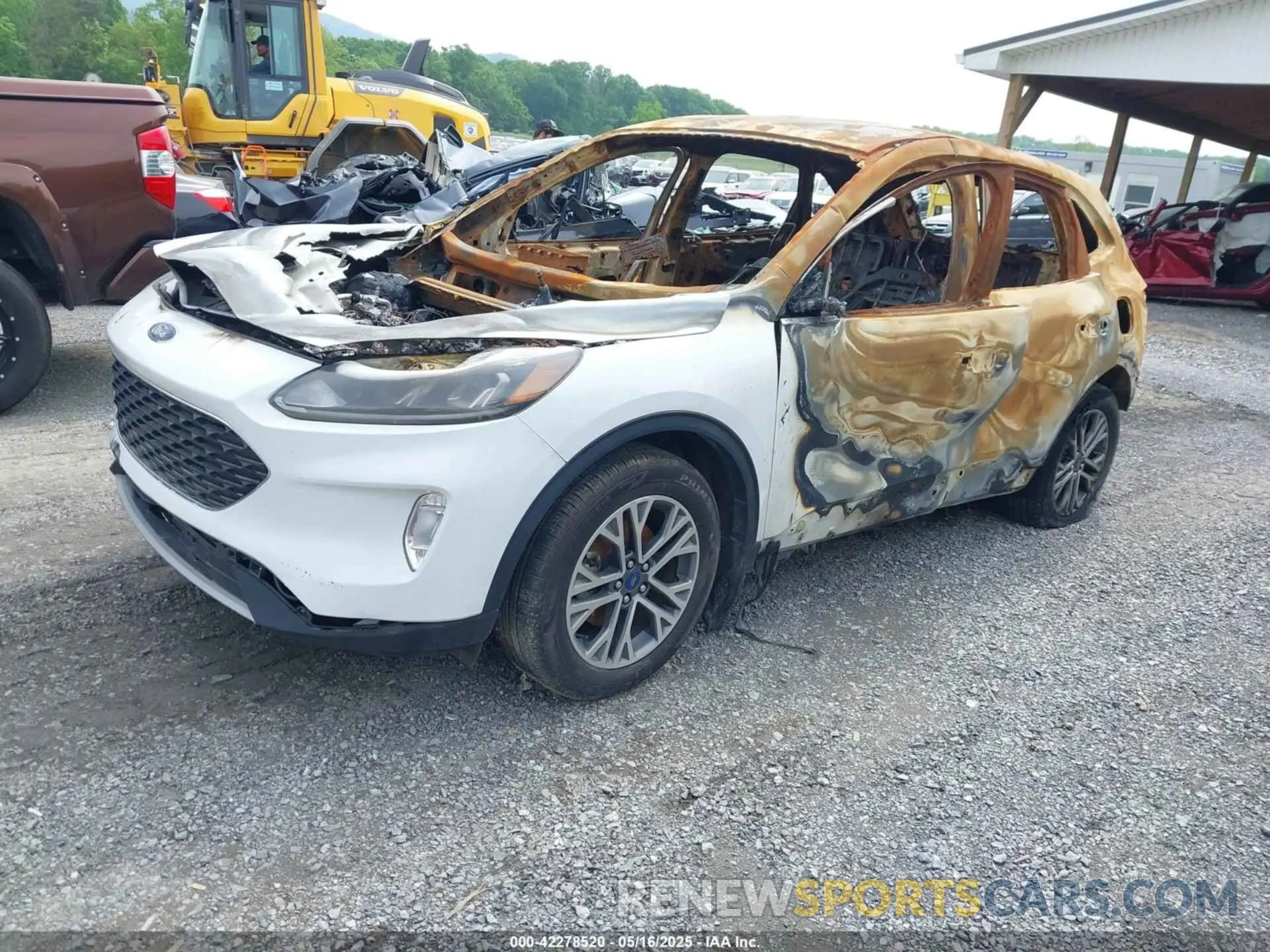 2 Photograph of a damaged car 1FMCU0H66NUA84198 FORD ESCAPE 2022