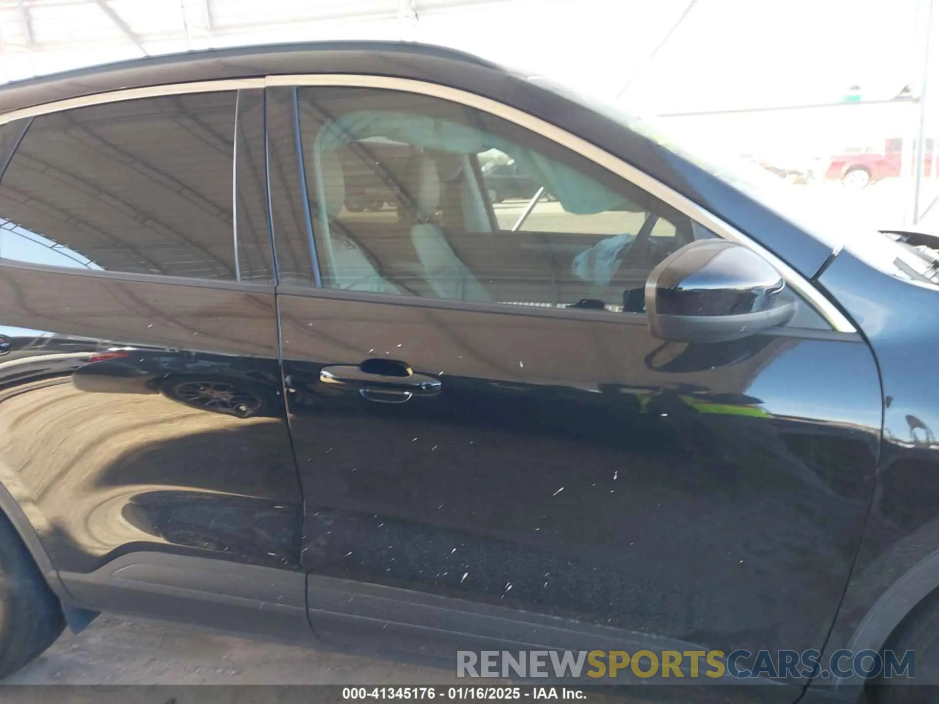 12 Photograph of a damaged car 1FMCU0H67NUA10269 FORD ESCAPE 2022