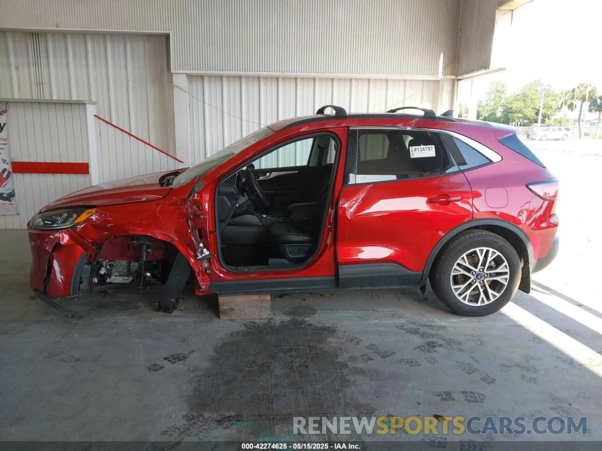 14 Photograph of a damaged car 1FMCU0H67NUA82153 FORD ESCAPE 2022