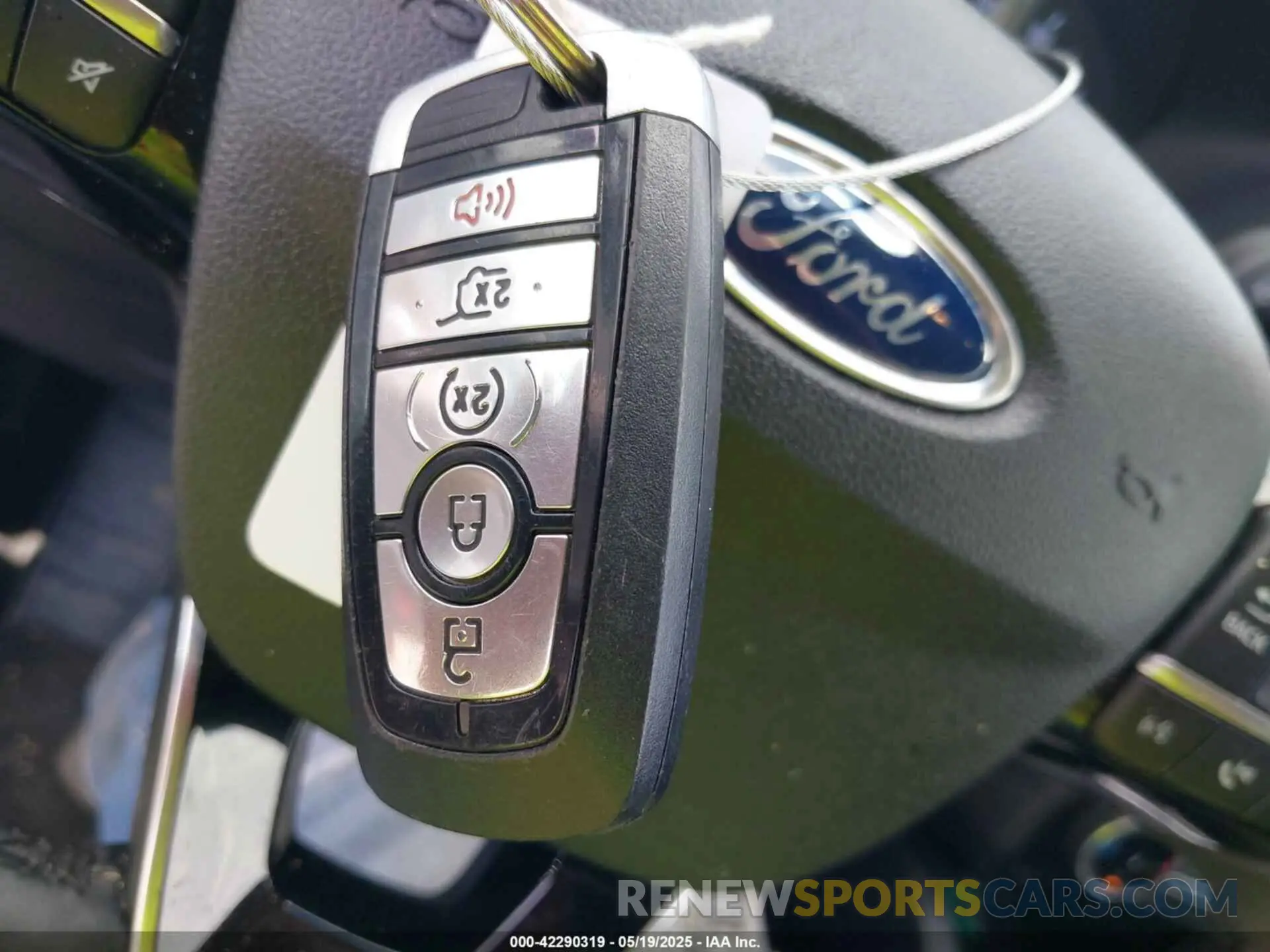 11 Photograph of a damaged car 1FMCU0H67NUB80874 FORD ESCAPE 2022