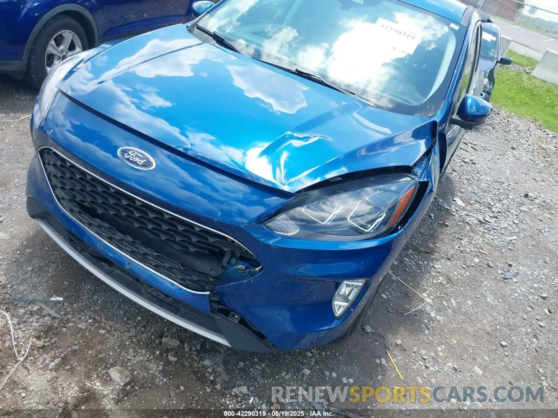 6 Photograph of a damaged car 1FMCU0H67NUB80874 FORD ESCAPE 2022