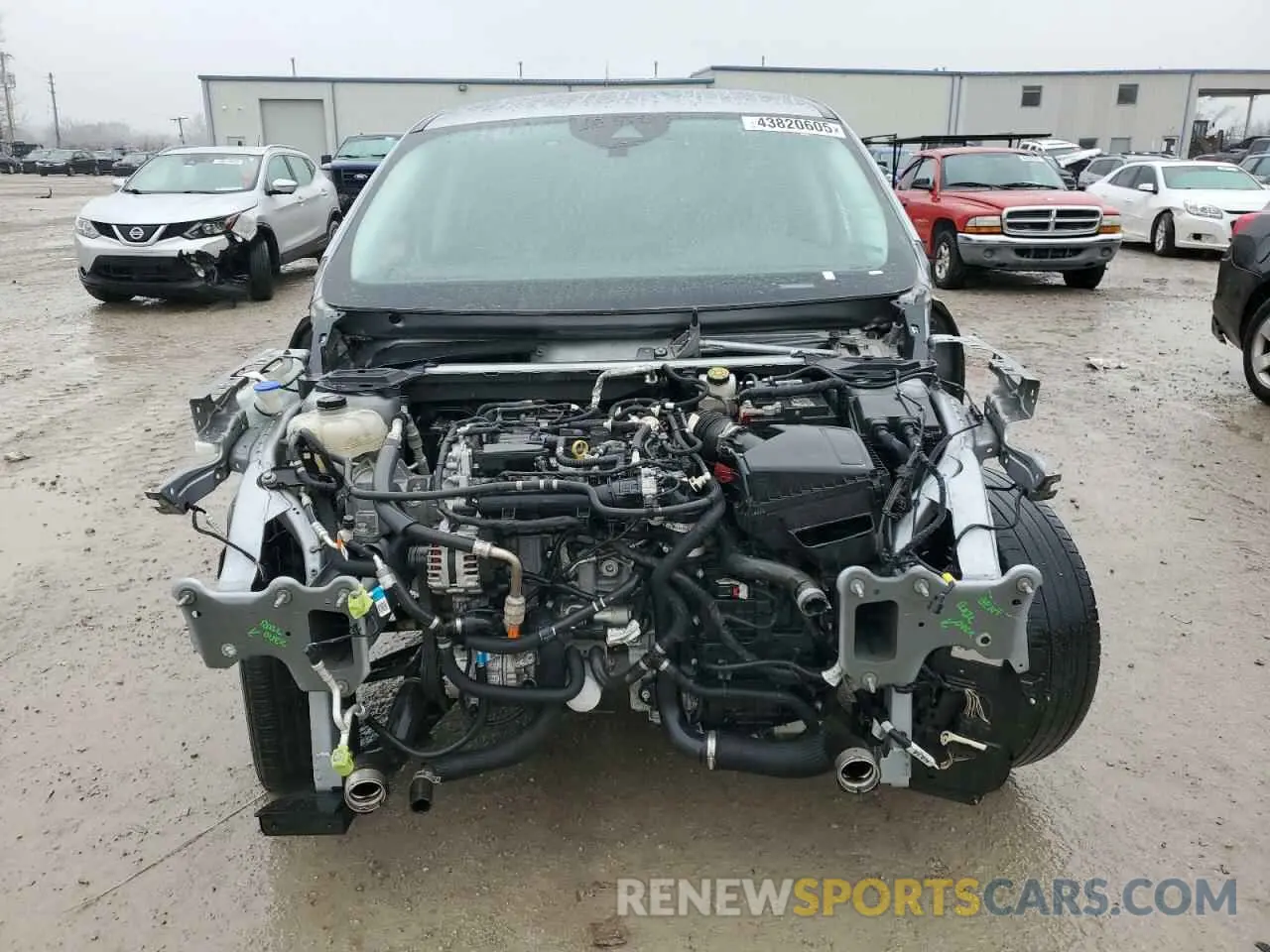 5 Photograph of a damaged car 1FMCU0H68NUA70609 FORD ESCAPE 2022