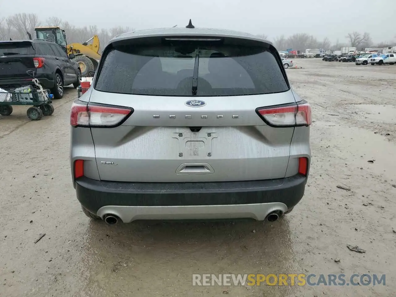 6 Photograph of a damaged car 1FMCU0H68NUA70609 FORD ESCAPE 2022