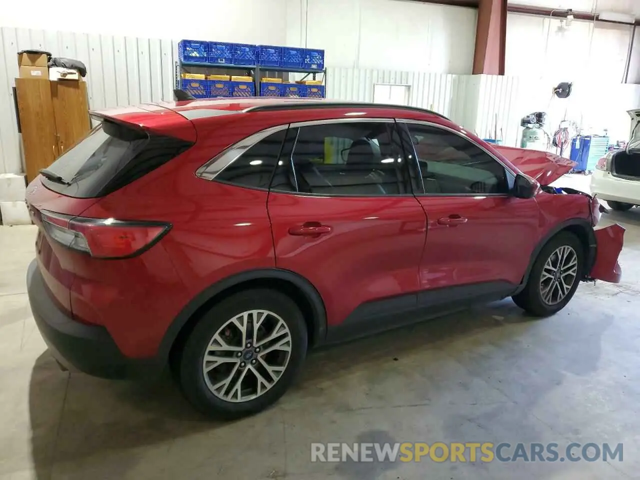 3 Photograph of a damaged car 1FMCU0H69NUB76860 FORD ESCAPE 2022