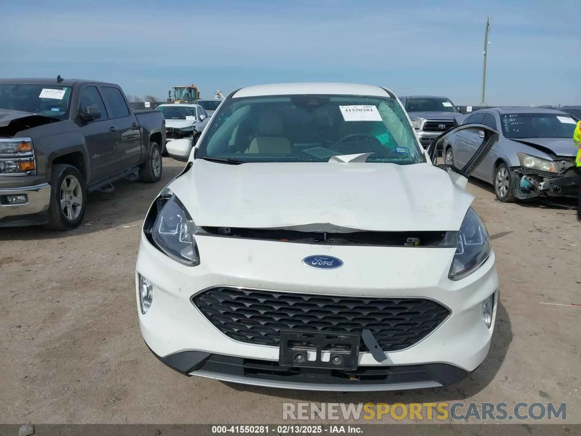 11 Photograph of a damaged car 1FMCU0H6XNUA06474 FORD ESCAPE 2022
