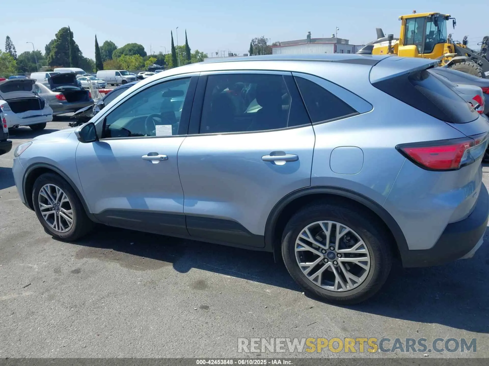 14 Photograph of a damaged car 1FMCU0H6XNUA46215 FORD ESCAPE 2022