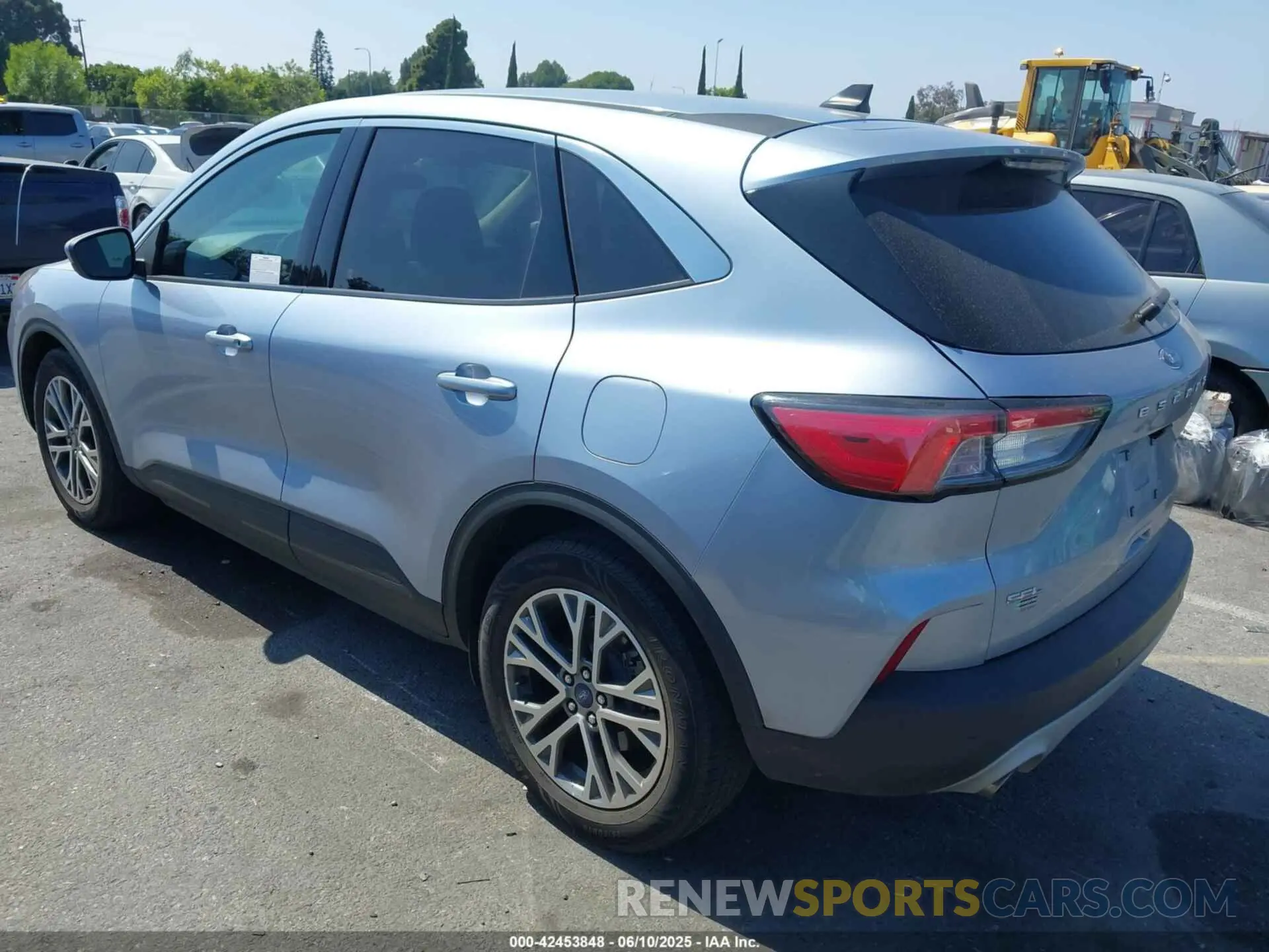 3 Photograph of a damaged car 1FMCU0H6XNUA46215 FORD ESCAPE 2022