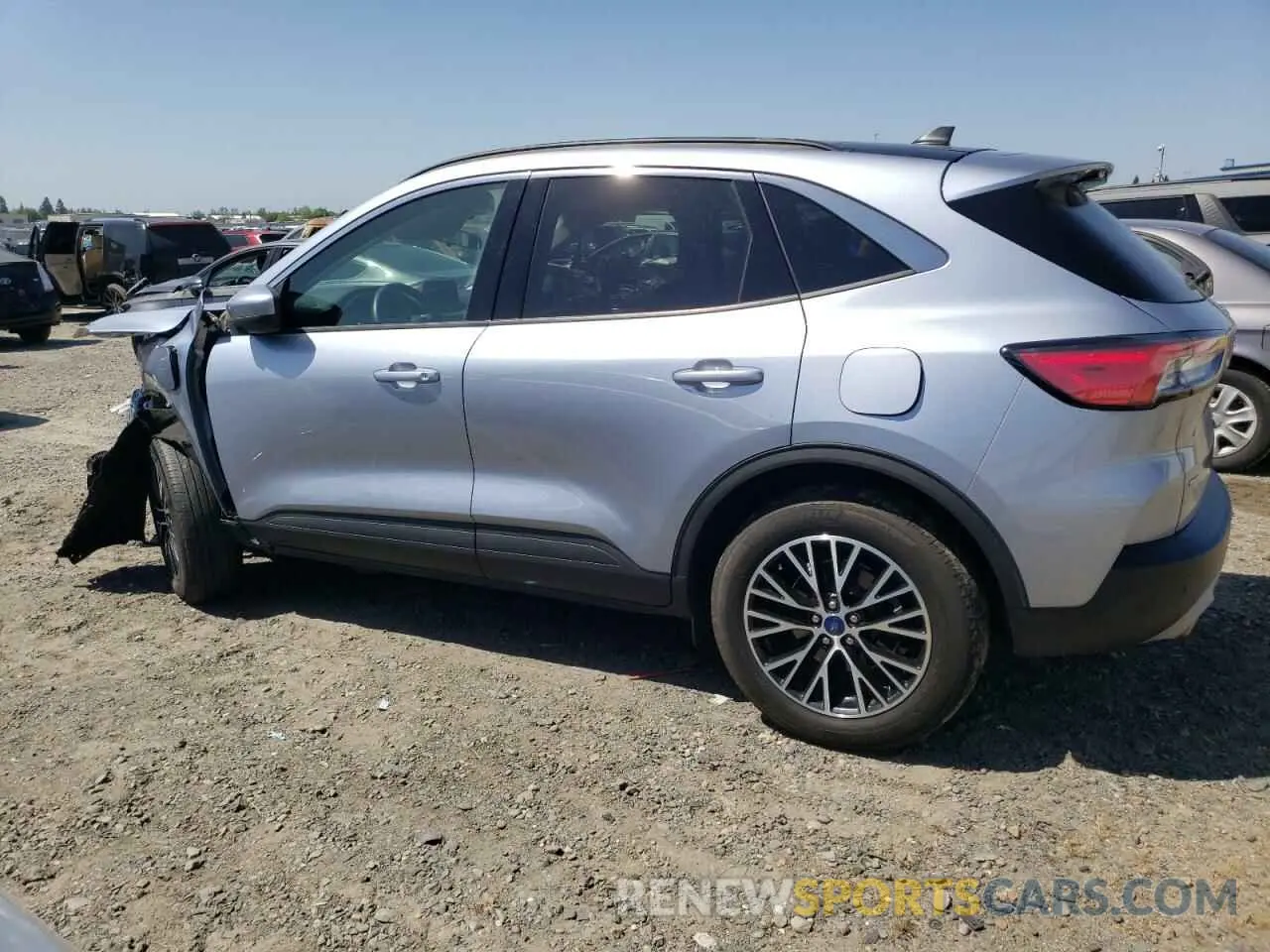 2 Photograph of a damaged car 1FMCU0KZ4NUB79734 FORD ESCAPE 2022