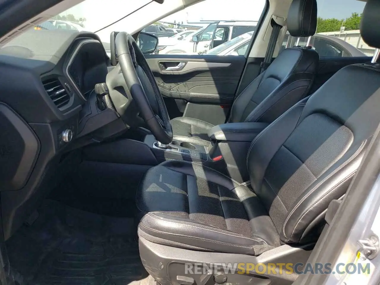 7 Photograph of a damaged car 1FMCU0KZ4NUB79734 FORD ESCAPE 2022
