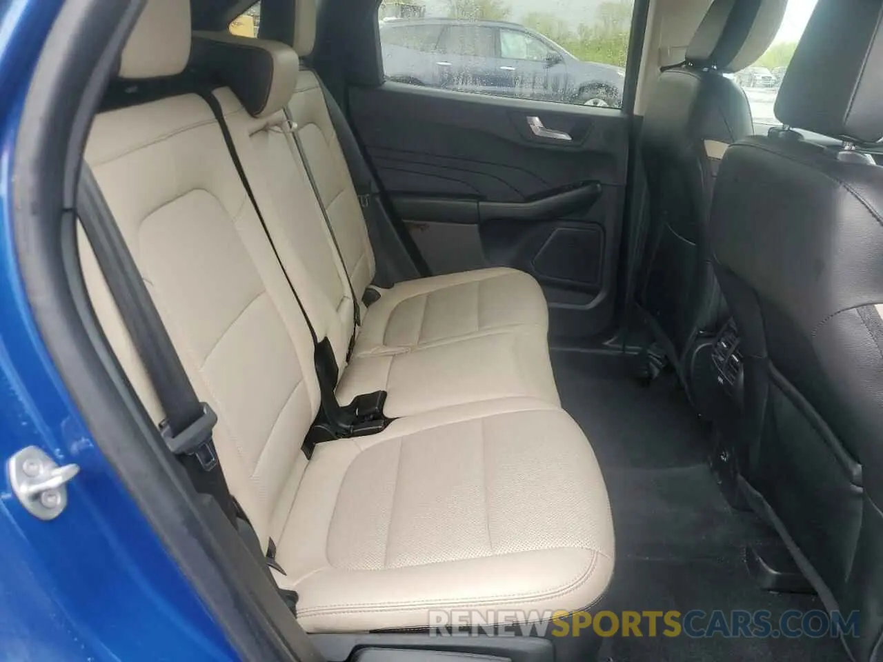 11 Photograph of a damaged car 1FMCU0KZ9NUA23818 FORD ESCAPE 2022