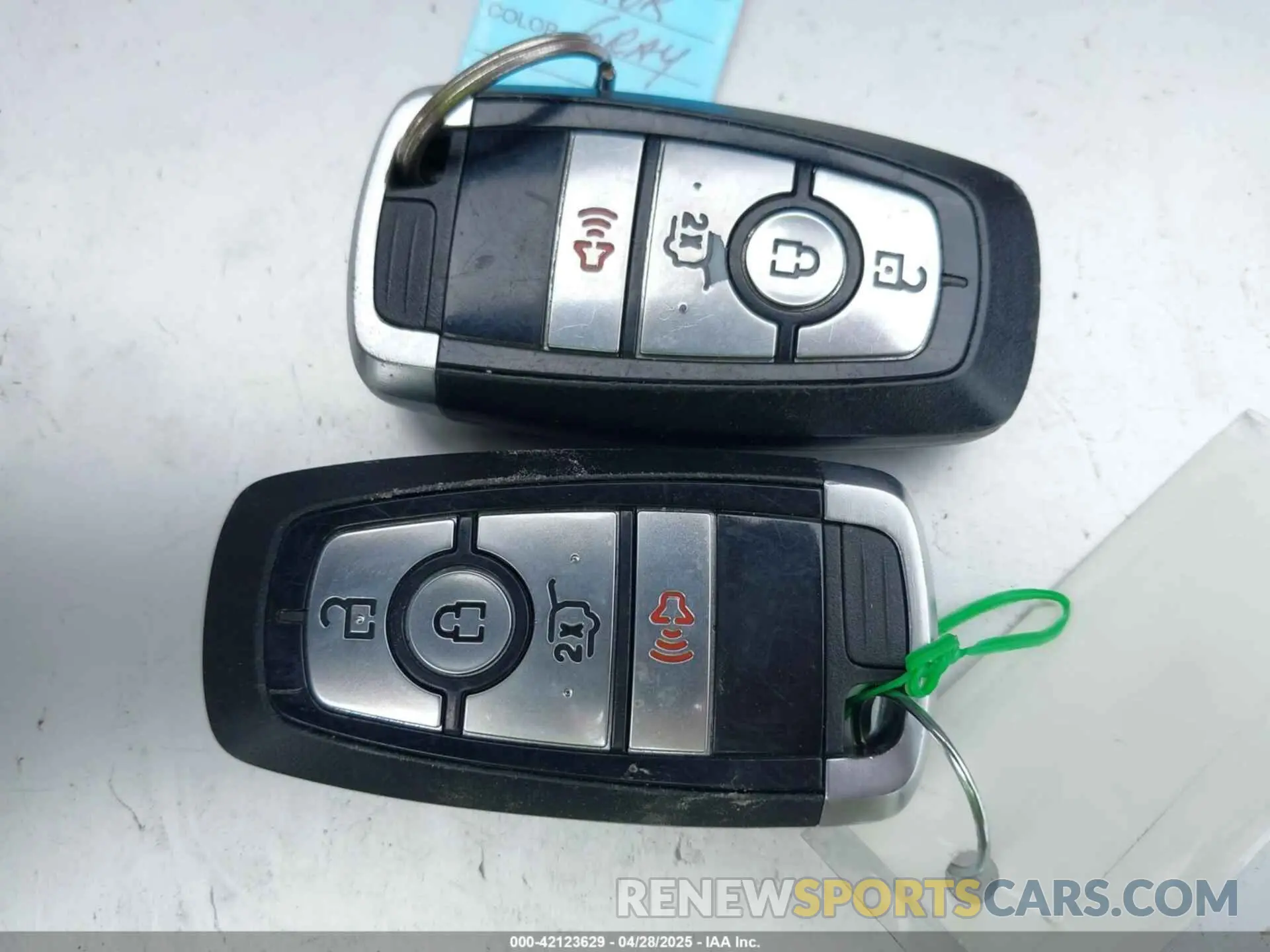 11 Photograph of a damaged car 1FMCU9BZ0NUA79005 FORD ESCAPE 2022