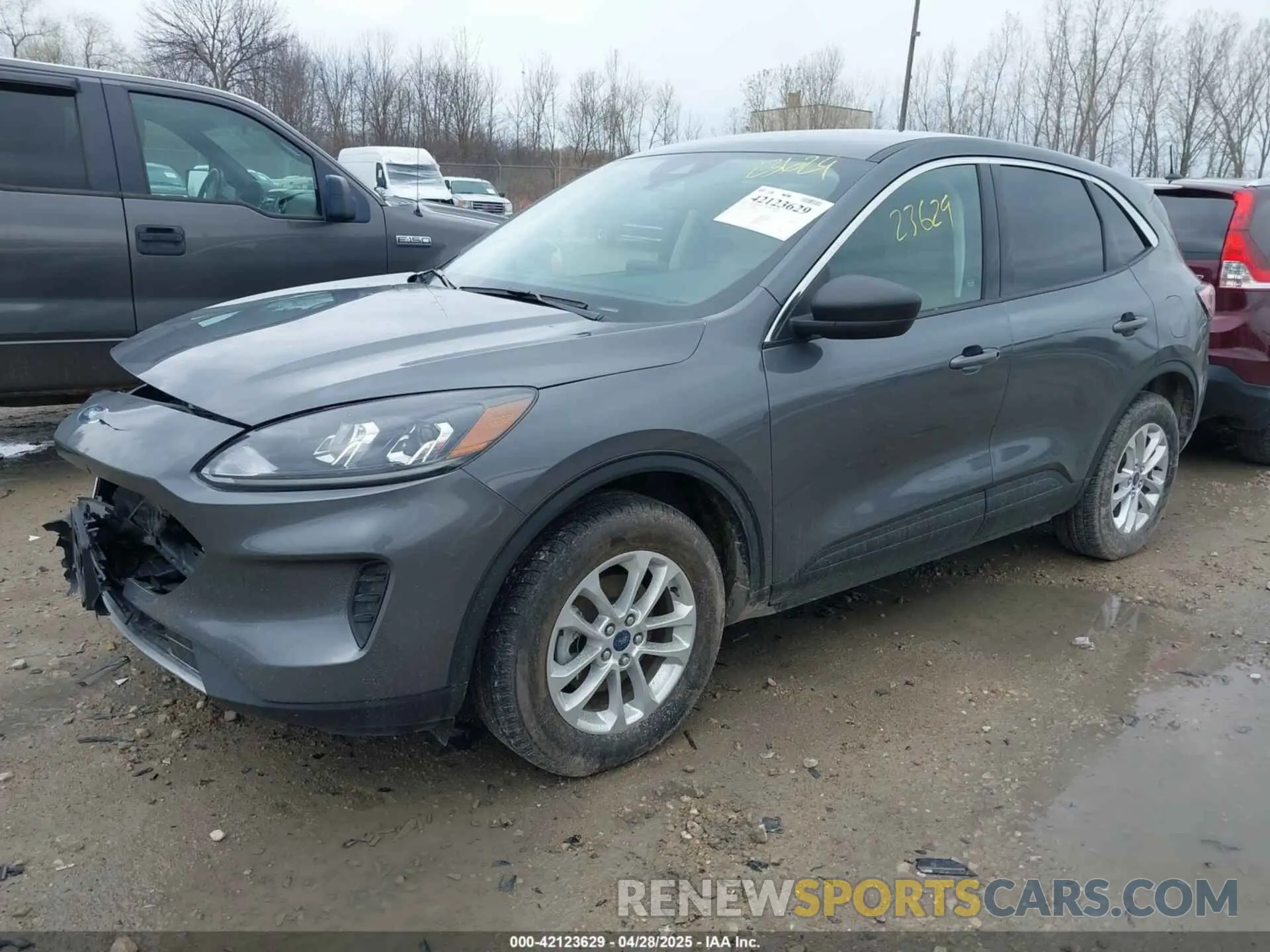 2 Photograph of a damaged car 1FMCU9BZ0NUA79005 FORD ESCAPE 2022