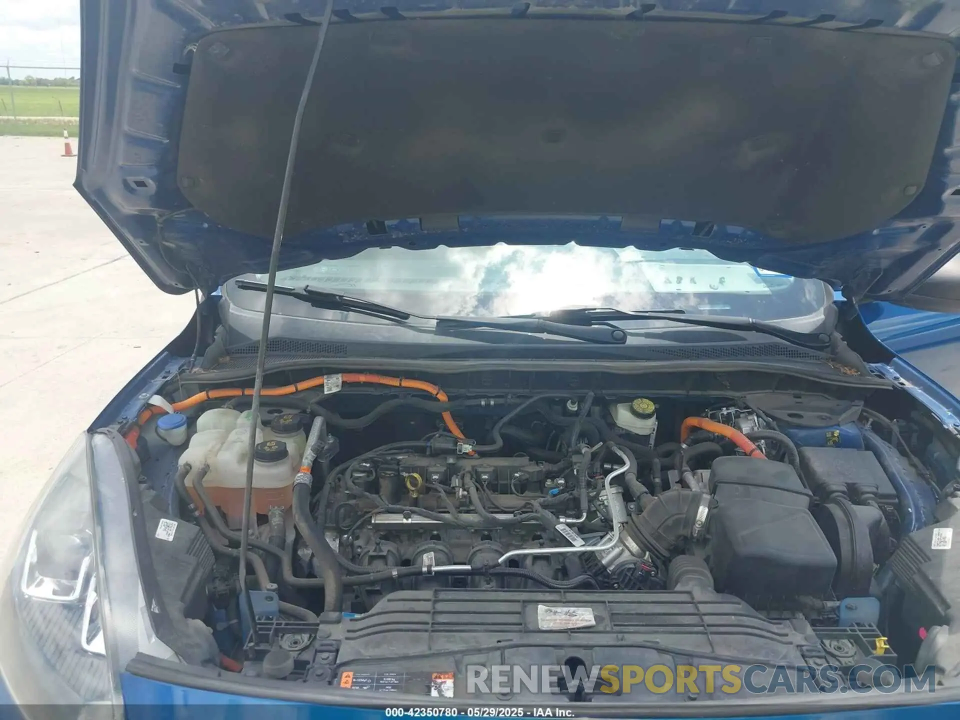 10 Photograph of a damaged car 1FMCU9BZ4NUA48825 FORD ESCAPE 2022
