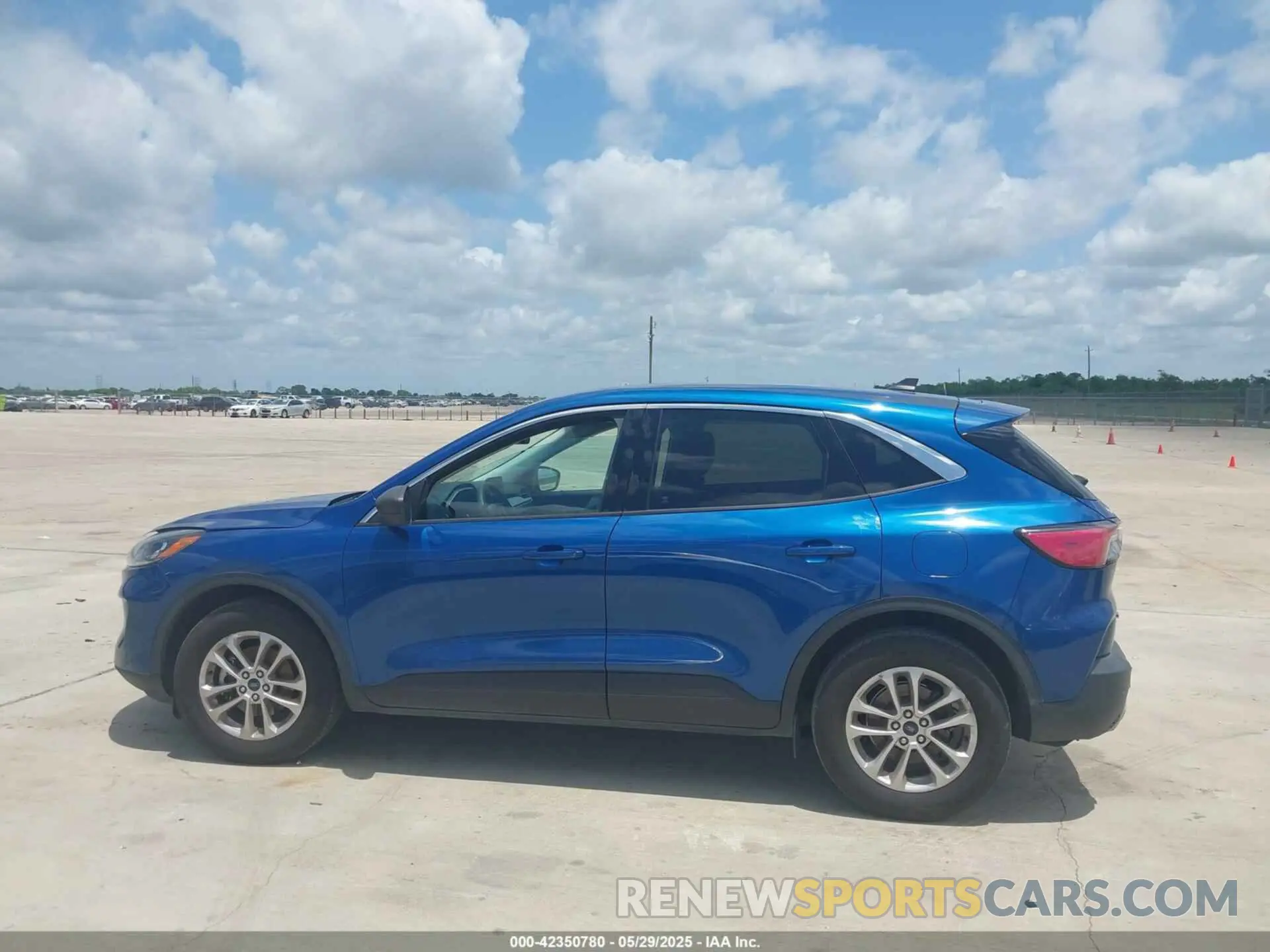 14 Photograph of a damaged car 1FMCU9BZ4NUA48825 FORD ESCAPE 2022