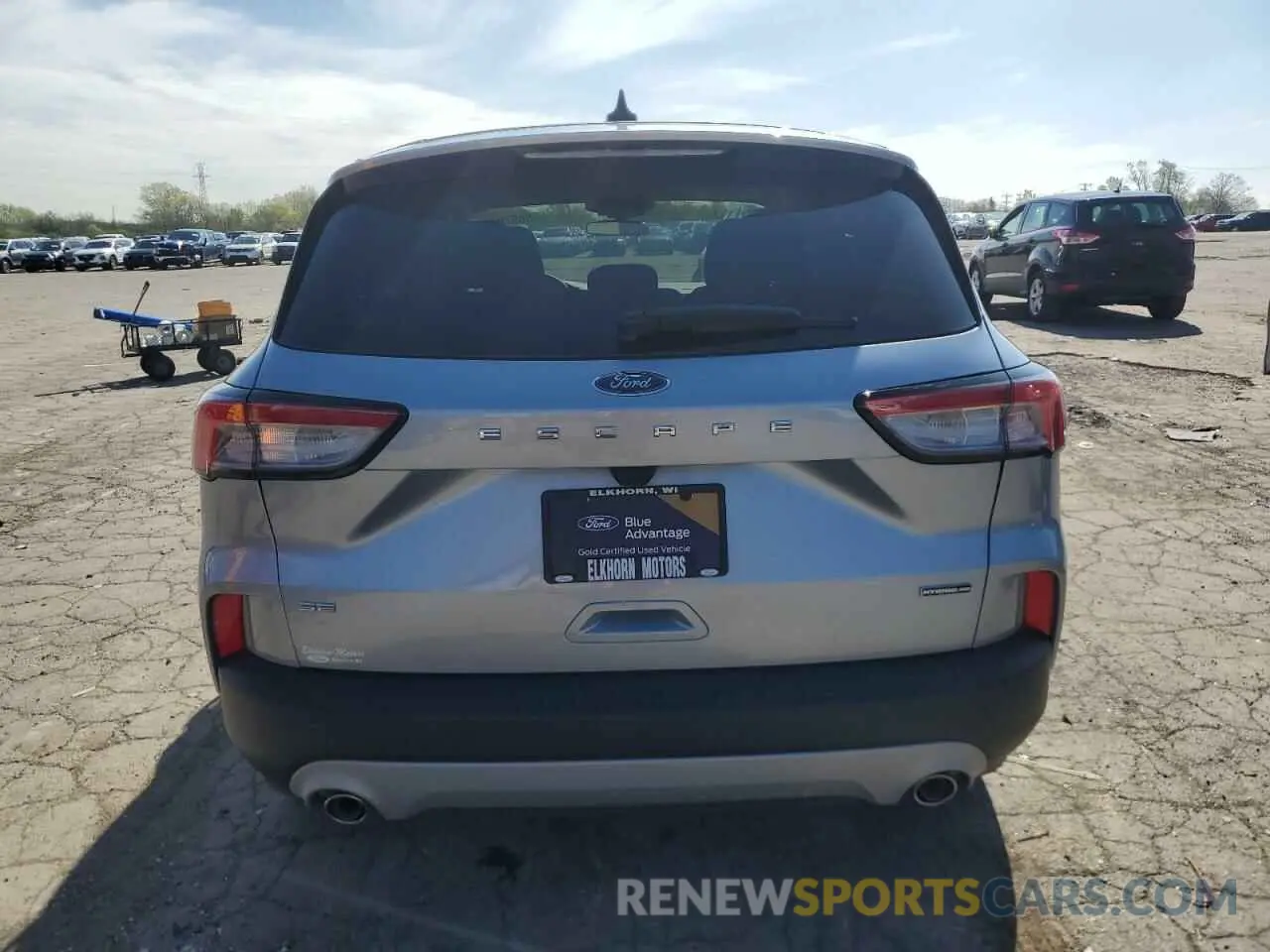 6 Photograph of a damaged car 1FMCU9BZ4NUA93912 FORD ESCAPE 2022