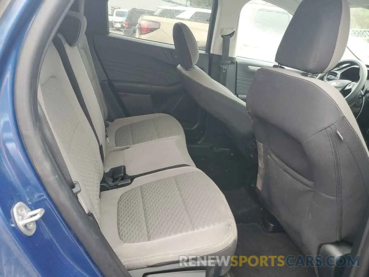 11 Photograph of a damaged car 1FMCU9BZ5NUA64399 FORD ESCAPE 2022