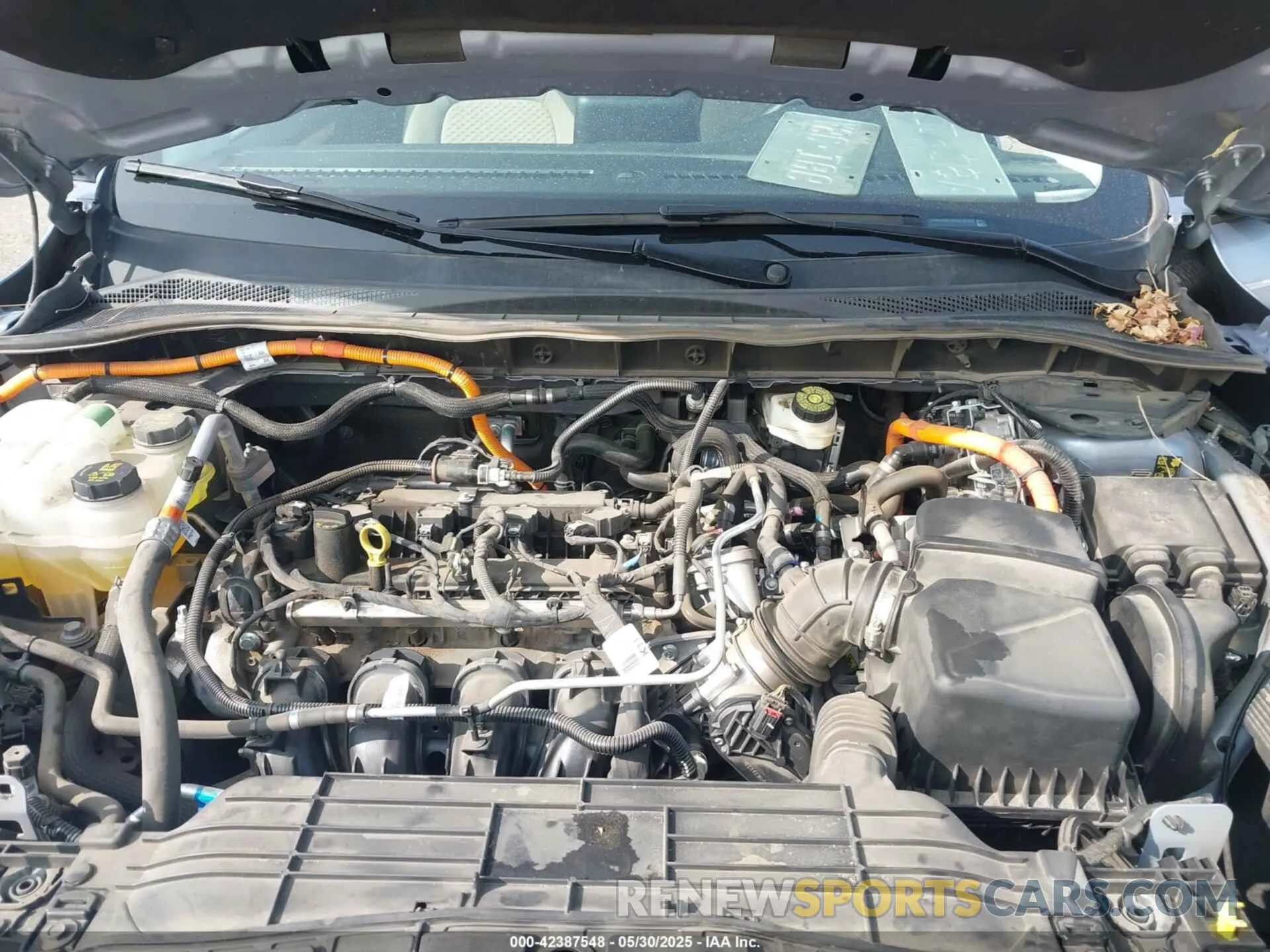 10 Photograph of a damaged car 1FMCU9BZ8NUA45832 FORD ESCAPE 2022