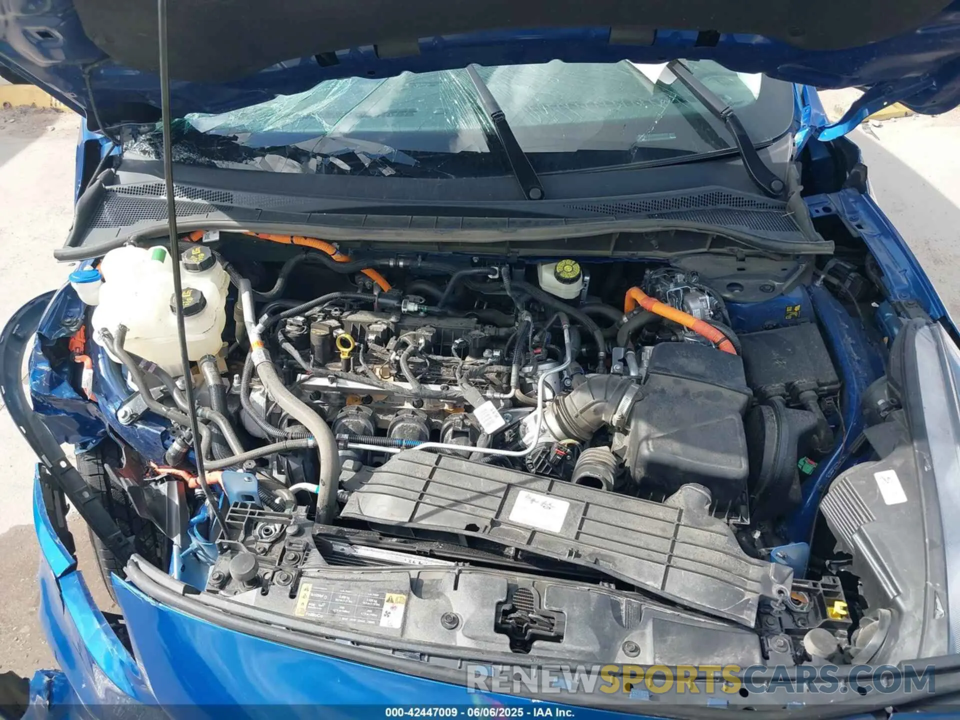 10 Photograph of a damaged car 1FMCU9BZ9NUA39229 FORD ESCAPE 2022