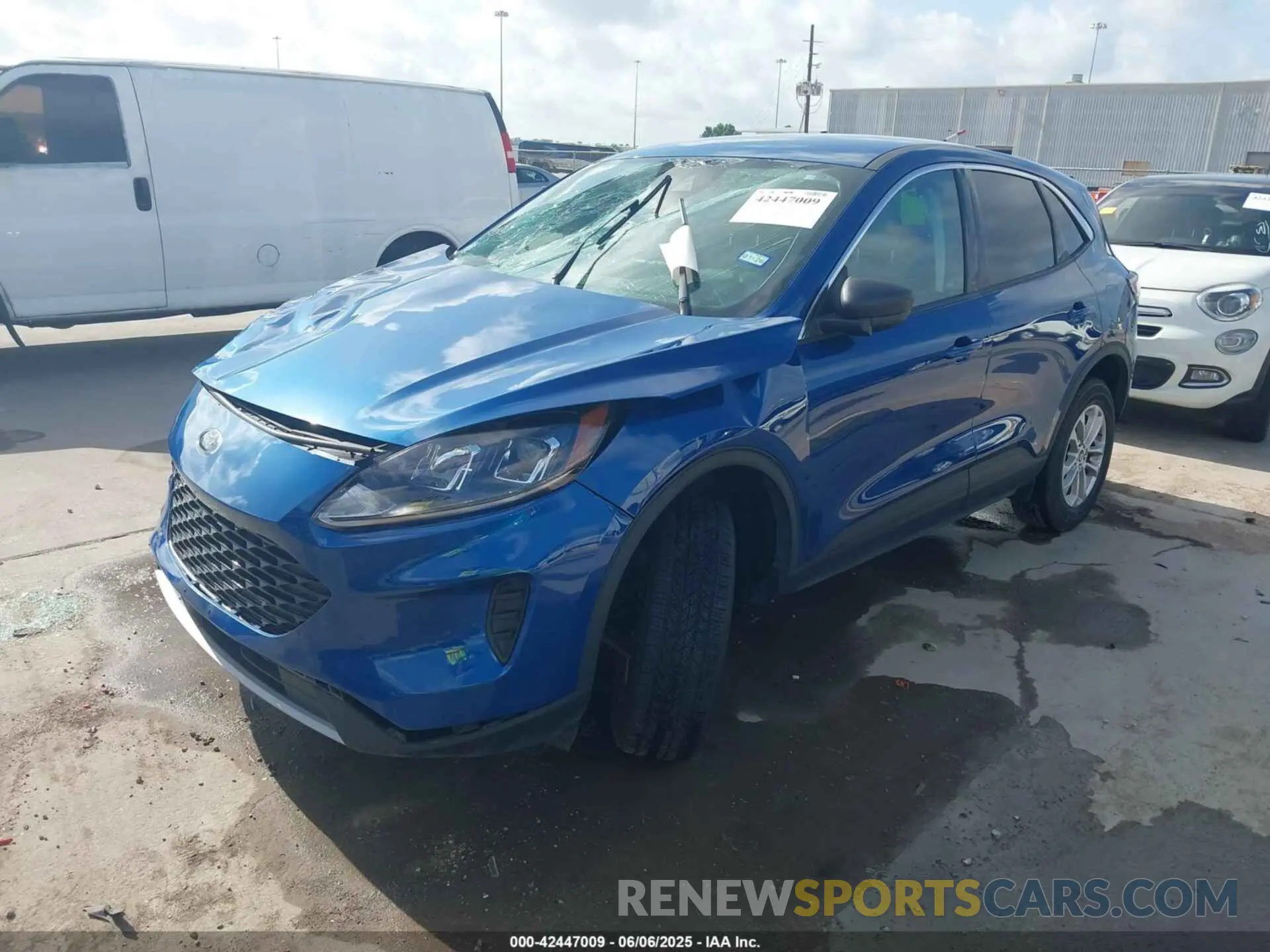 2 Photograph of a damaged car 1FMCU9BZ9NUA39229 FORD ESCAPE 2022
