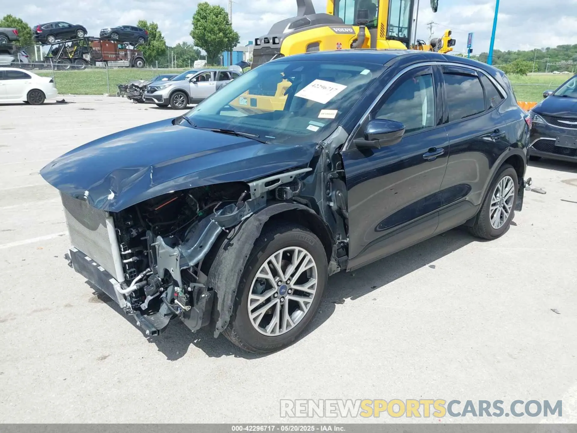 2 Photograph of a damaged car 1FMCU9CZ1NUA82218 FORD ESCAPE 2022