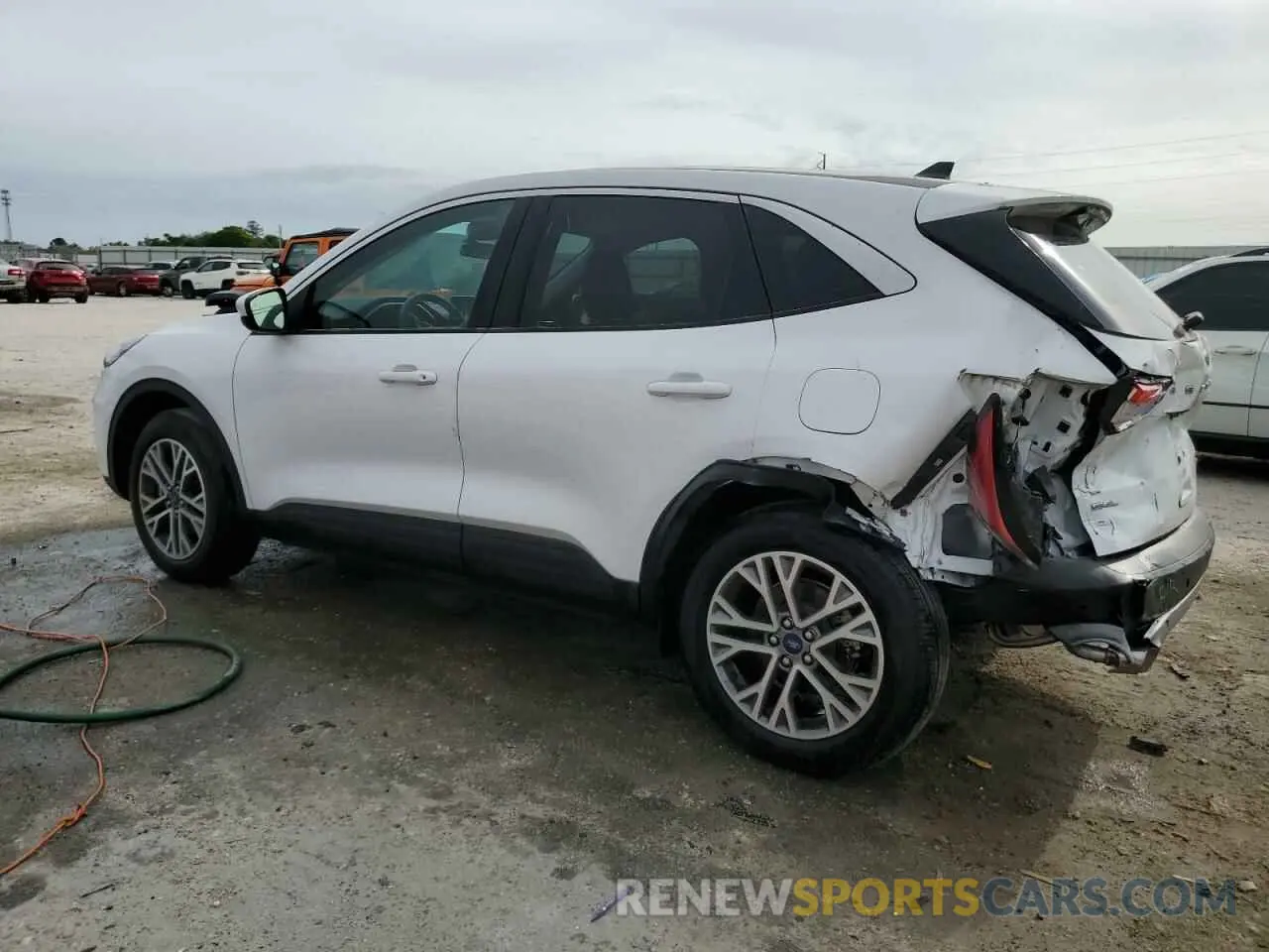 2 Photograph of a damaged car 1FMCU9CZ4NUB12120 FORD ESCAPE 2022
