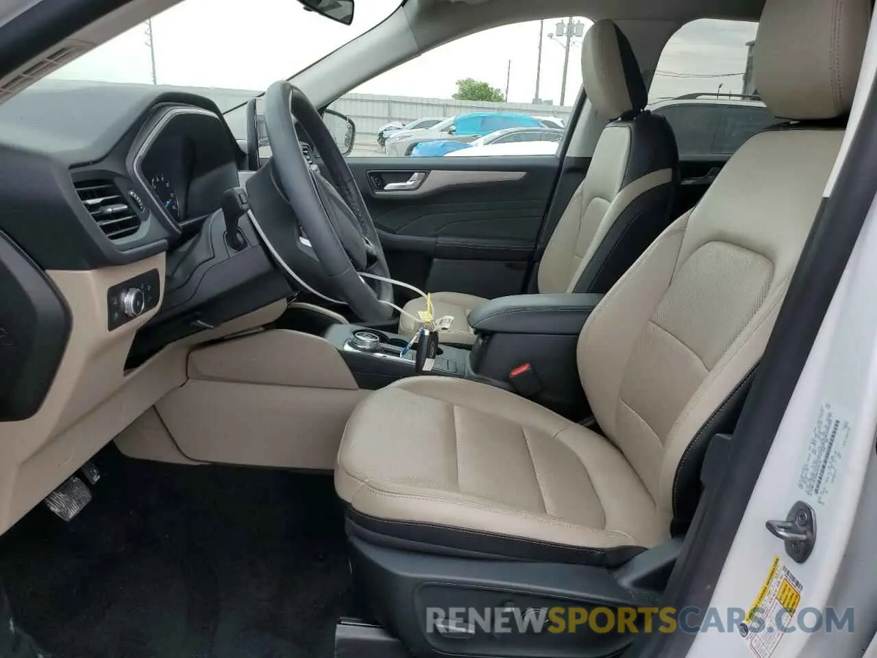 7 Photograph of a damaged car 1FMCU9CZ4NUB12120 FORD ESCAPE 2022