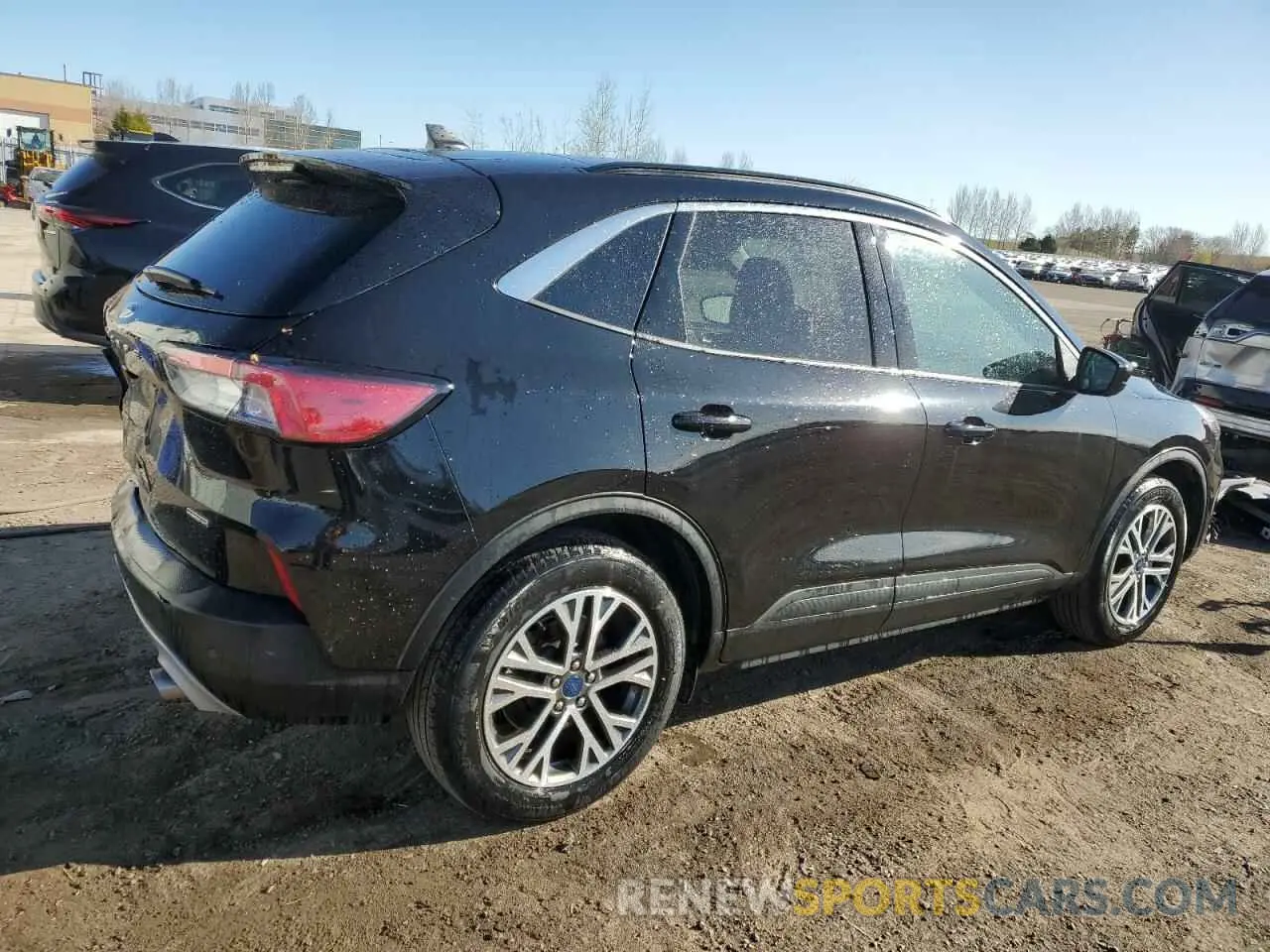 3 Photograph of a damaged car 1FMCU9CZ7NUA76942 FORD ESCAPE 2022