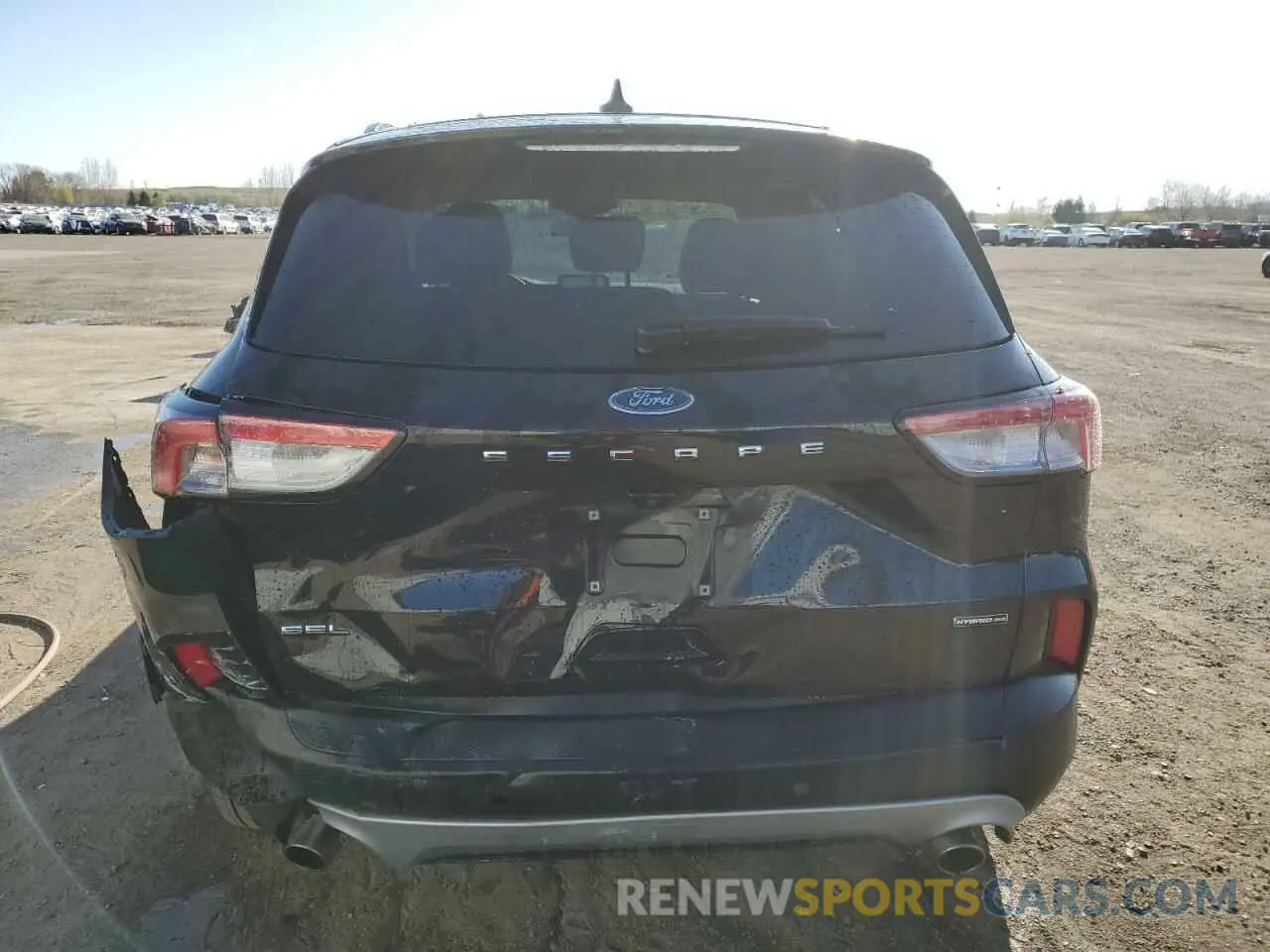 6 Photograph of a damaged car 1FMCU9CZ7NUA76942 FORD ESCAPE 2022