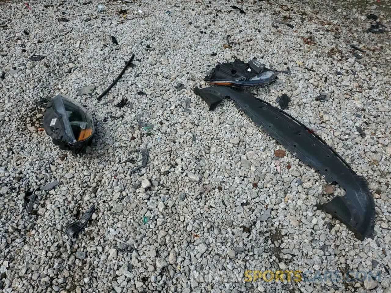 13 Photograph of a damaged car 1FMCU9DZ0NUA06522 FORD ESCAPE 2022