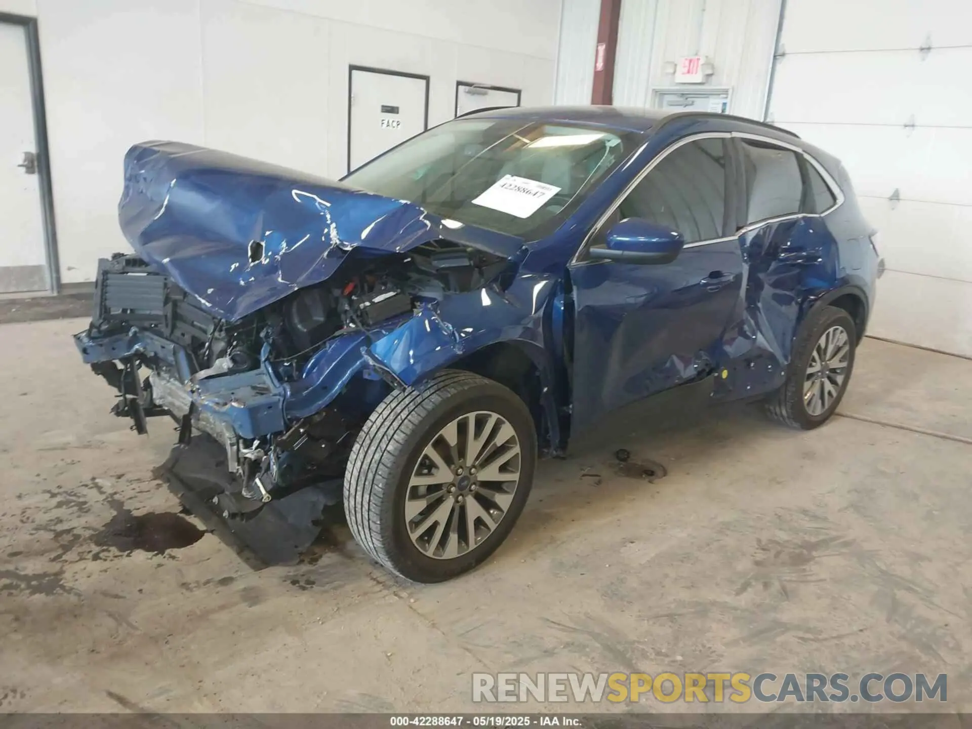 2 Photograph of a damaged car 1FMCU9DZ9NUA38627 FORD ESCAPE 2022