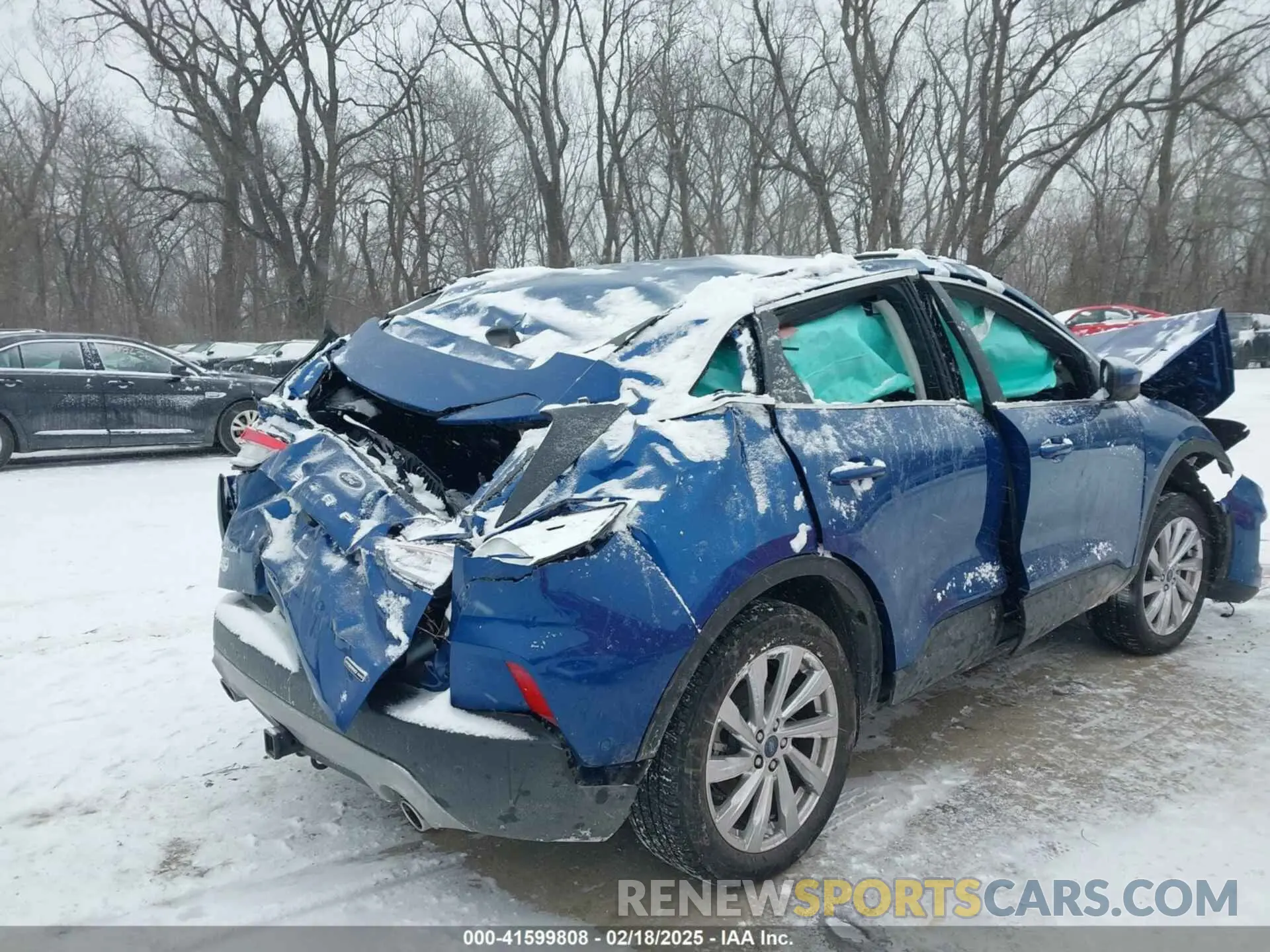 4 Photograph of a damaged car 1FMCU9DZXNUA59521 FORD ESCAPE 2022