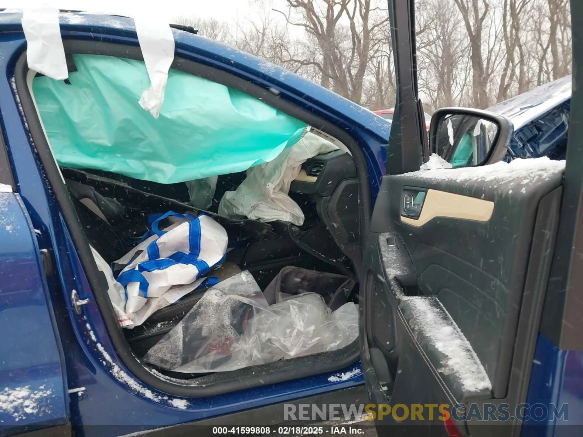 5 Photograph of a damaged car 1FMCU9DZXNUA59521 FORD ESCAPE 2022