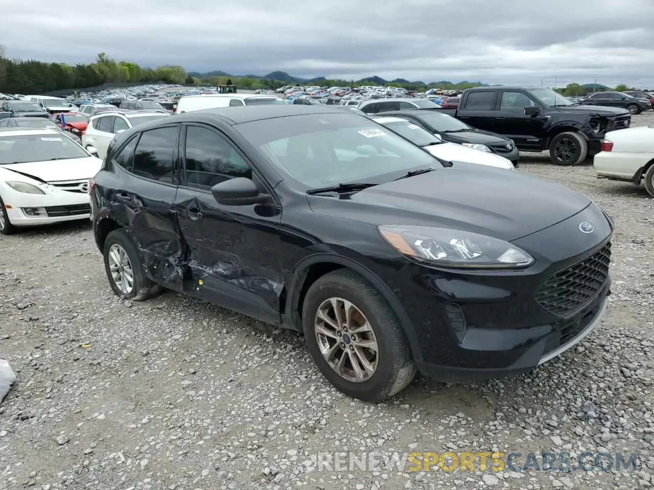 4 Photograph of a damaged car 1FMCU9F60NUB67410 FORD ESCAPE 2022