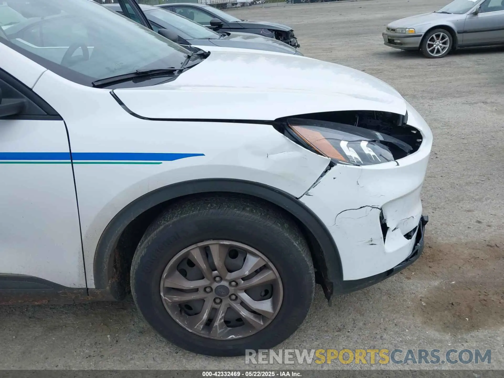 20 Photograph of a damaged car 1FMCU9F62NUB00419 FORD ESCAPE 2022